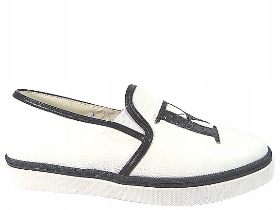 Dámské polobotky na podpatku Karino 37