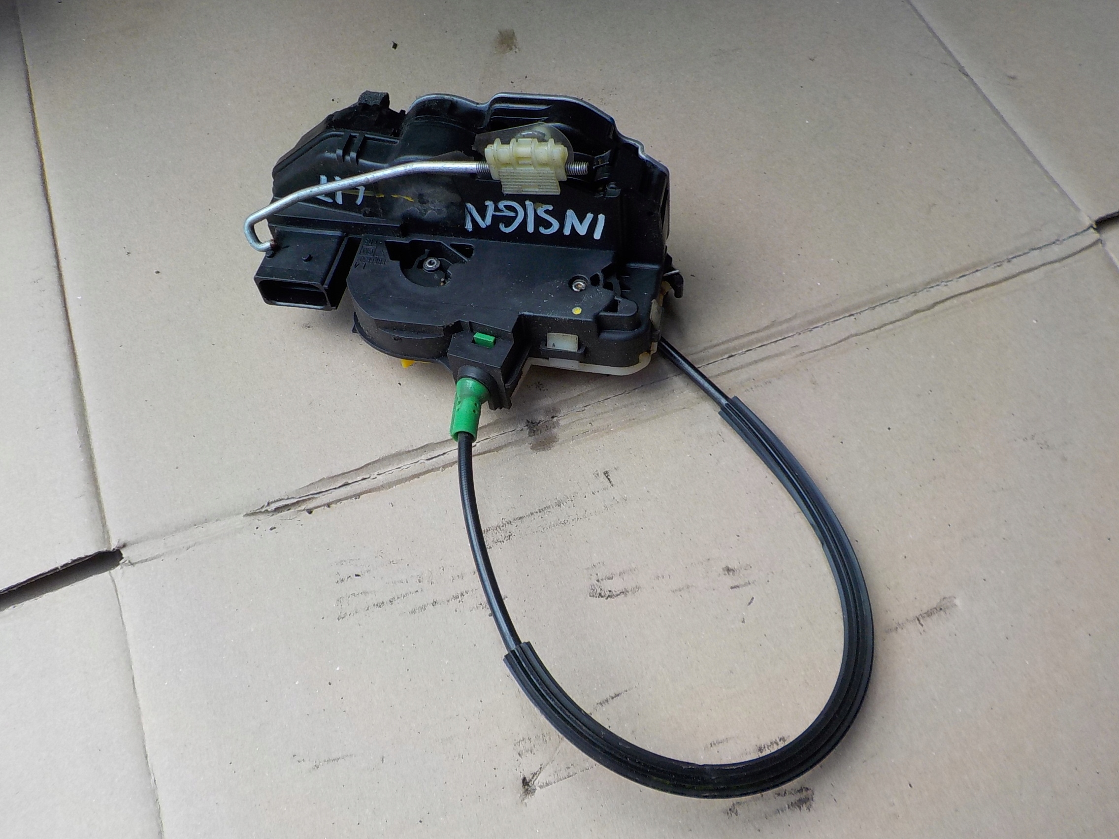 lock left rear part opel insignia a kombi 2011r