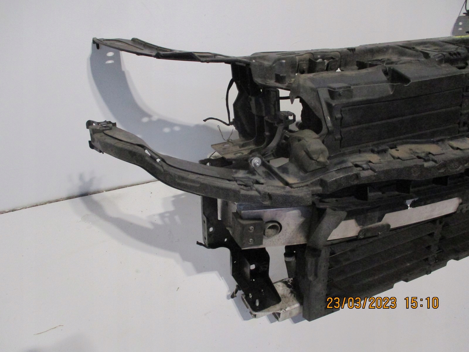 Pas przedni chłodnice RANGE ROVER EVOQUE II 2,0D Numer katalogowy części PAS  EVOQUE 1