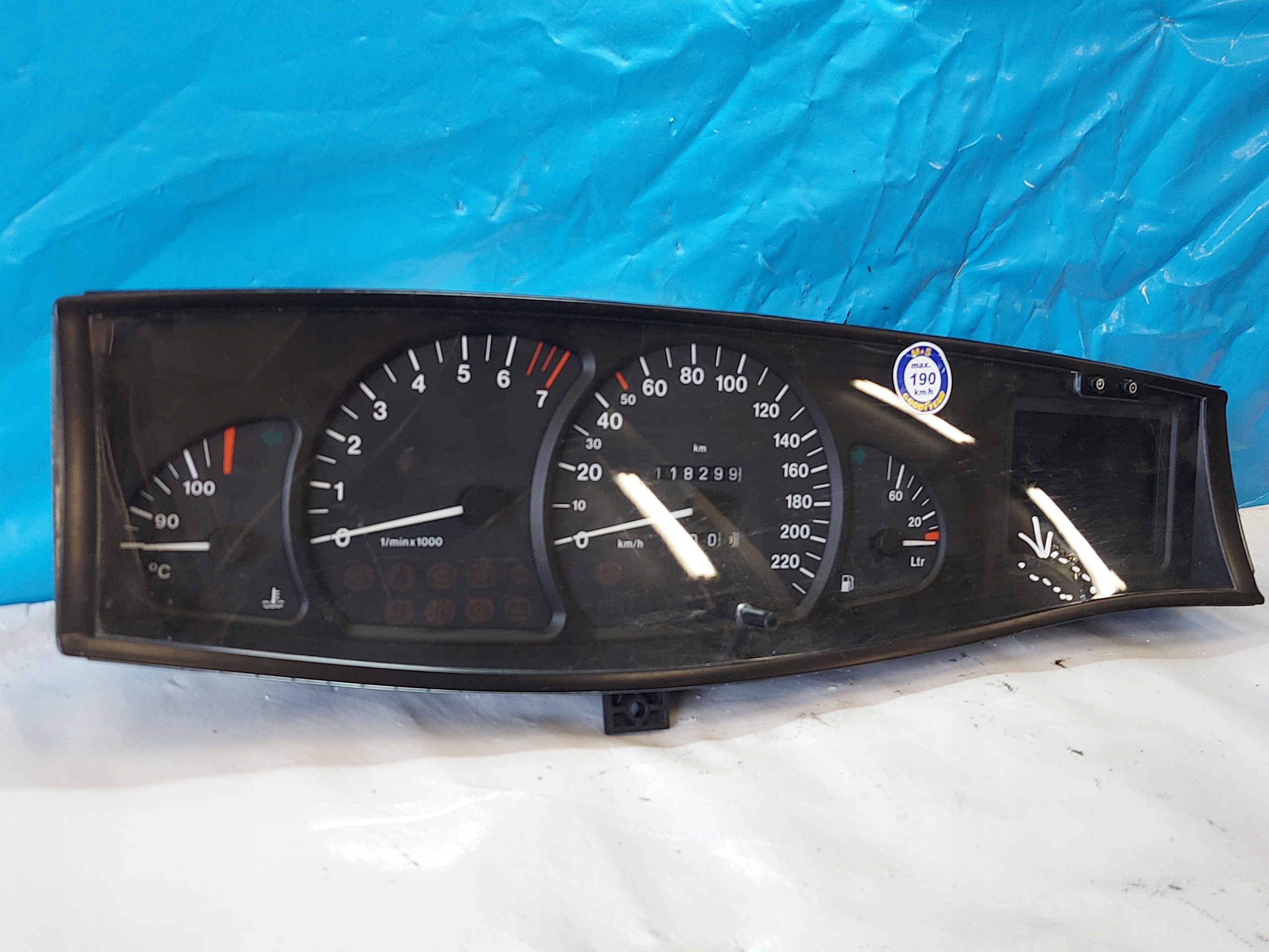 dials clock OPEL OMEGA 2.0 B 90493818