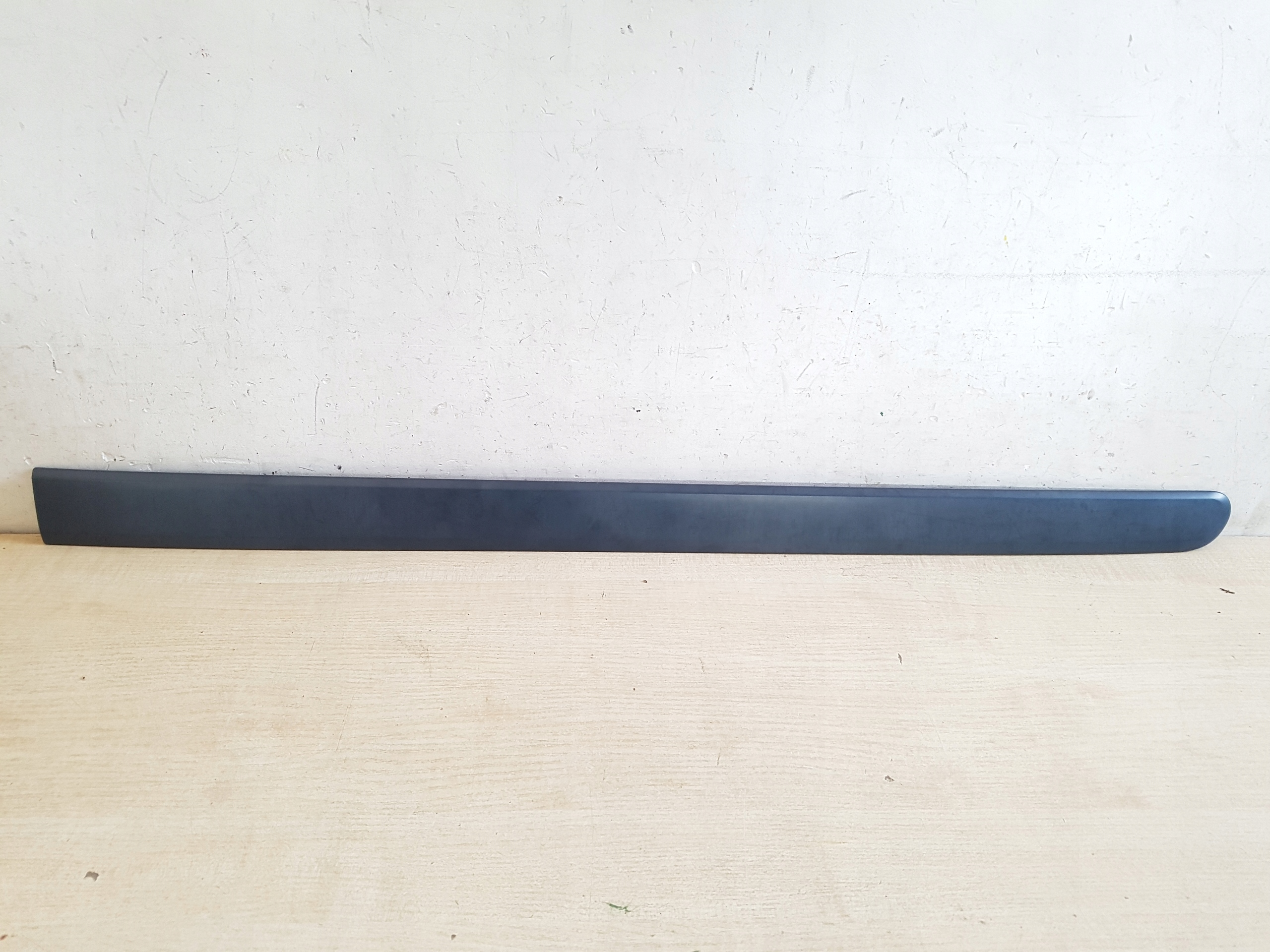 OPEL ZAFIRA B listwa drzwi lewy przód 13137772