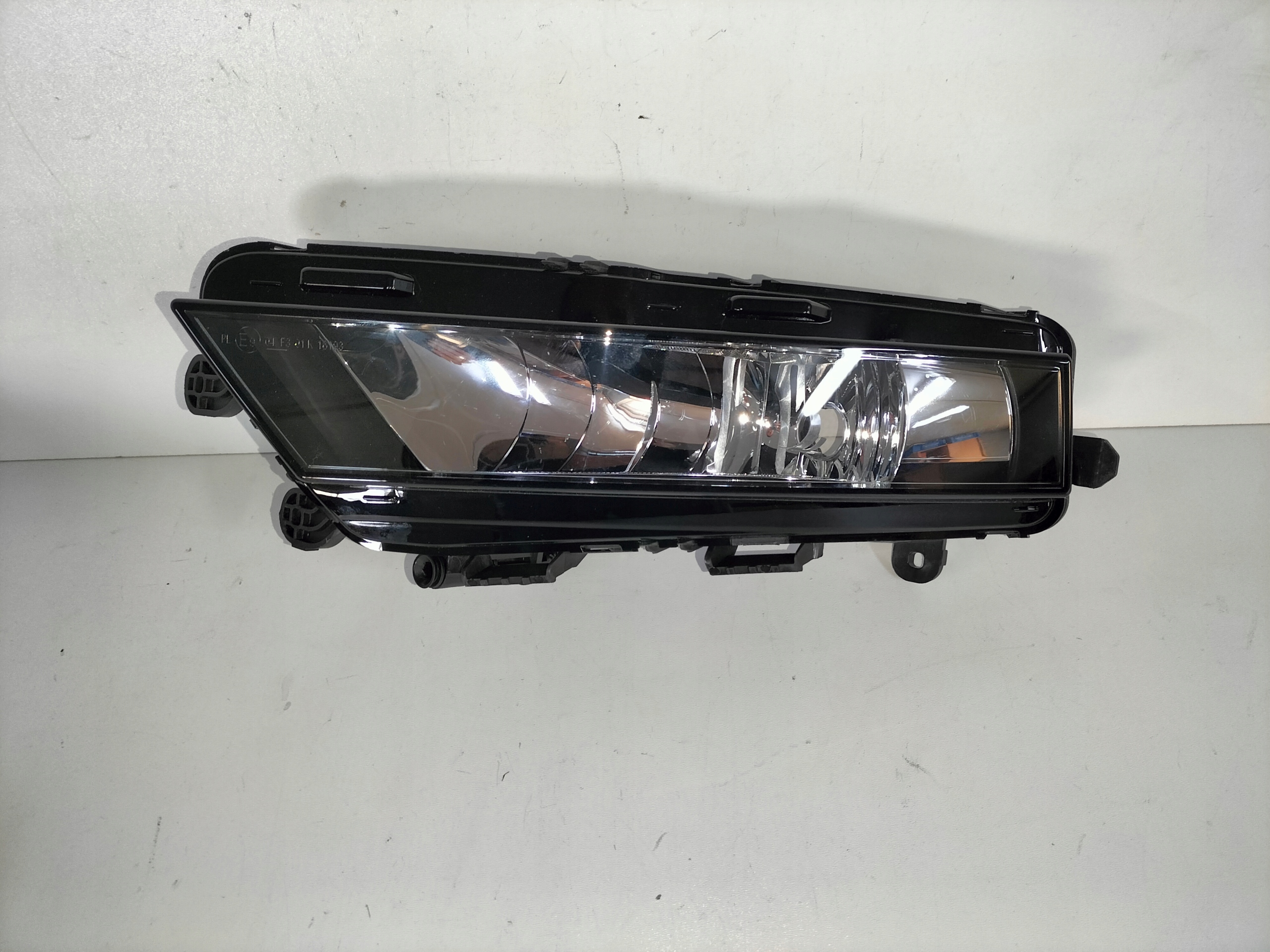 Halogen lampa lewy SKODA OCTAVIA III LIFT 17-