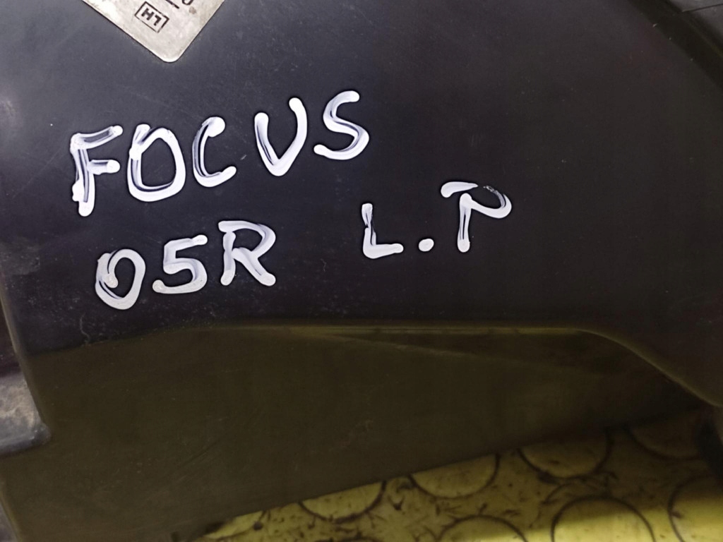 FORD FOCUS MK2 REFLEKTOR light left front 4M5113W030JB