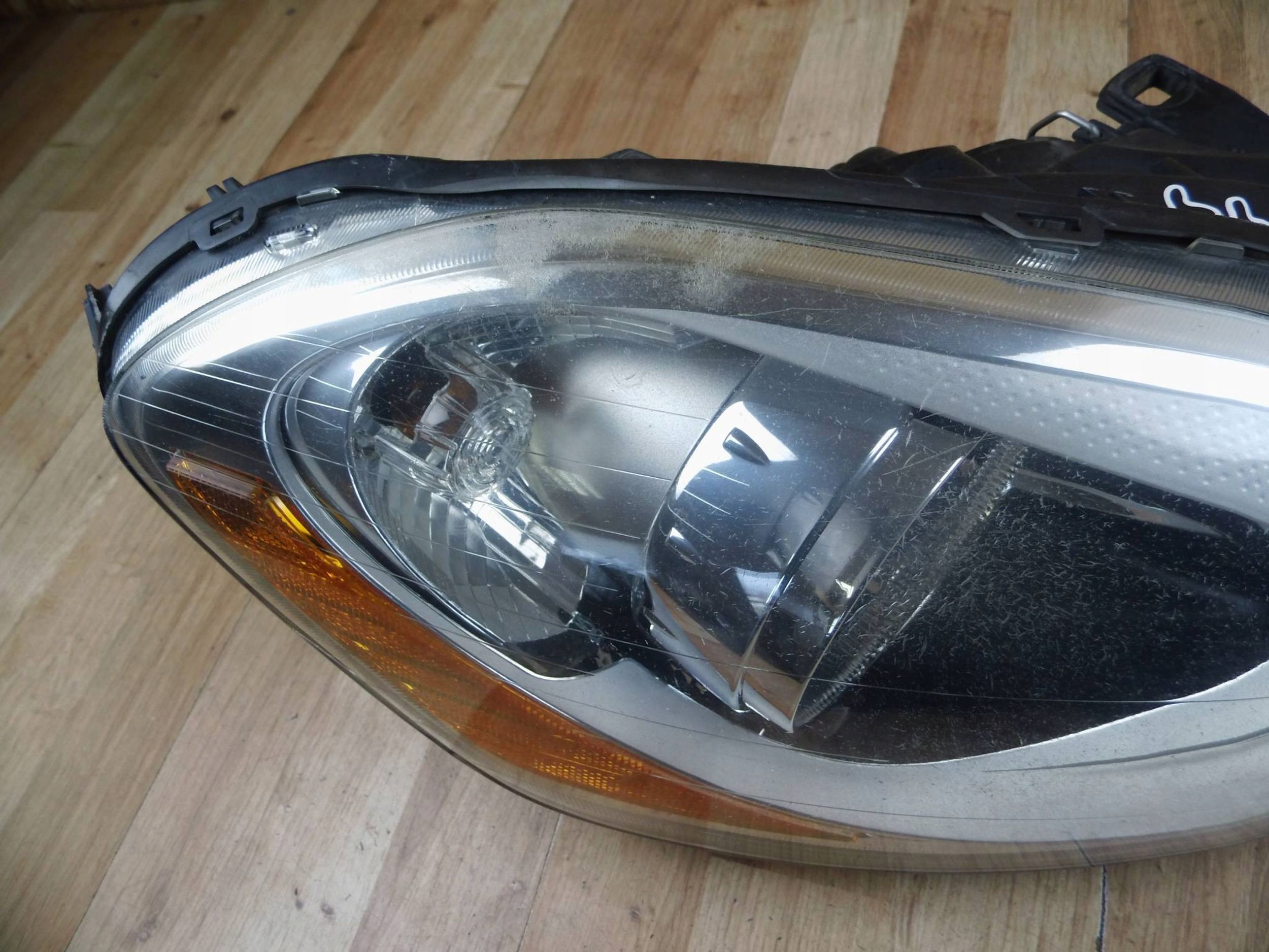 Volvo XC60 and 2009-2013 light right front front right 30763148