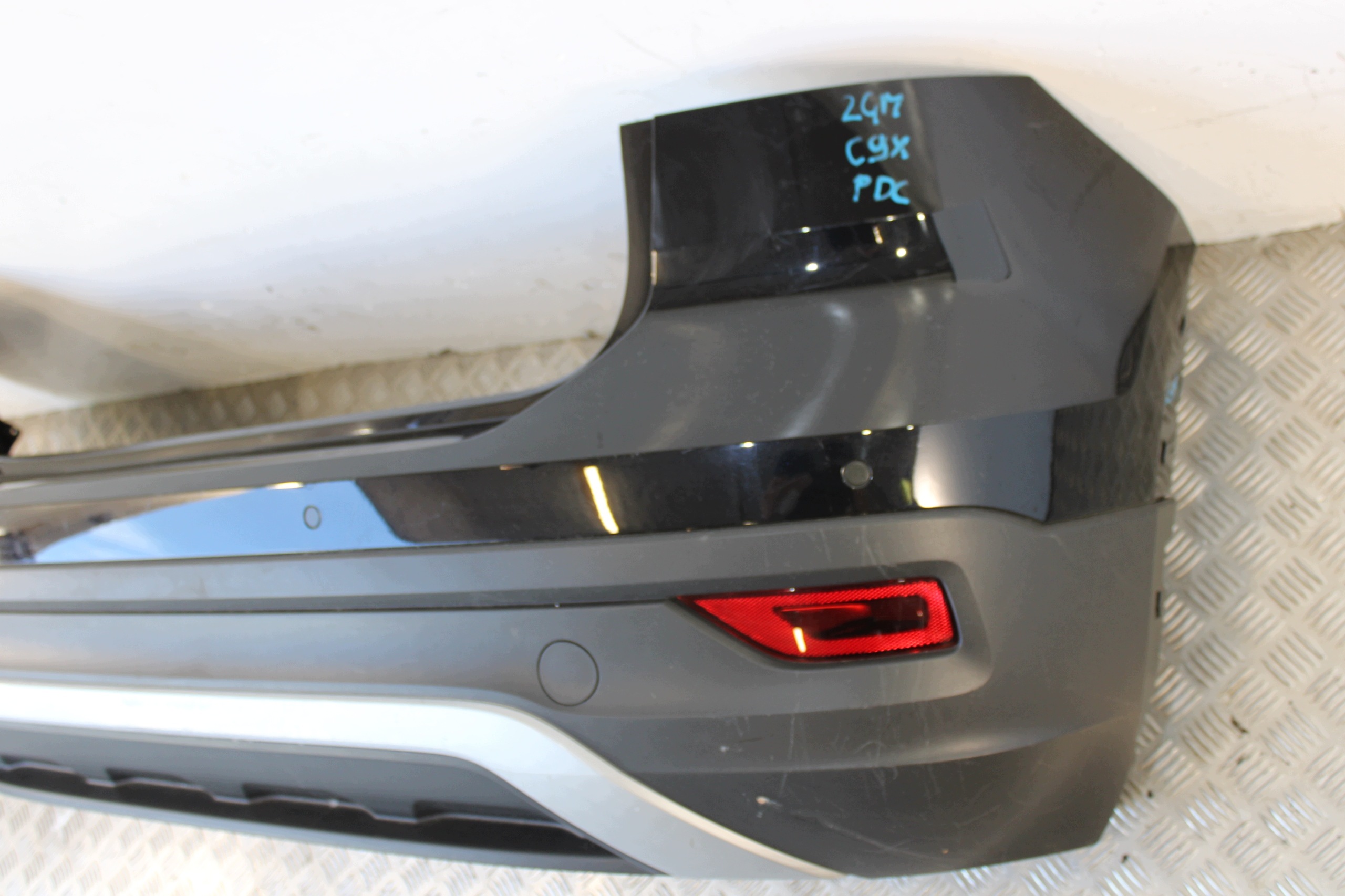bumper rear part rear complete 4 X PDC VW T-CROSS 2GM