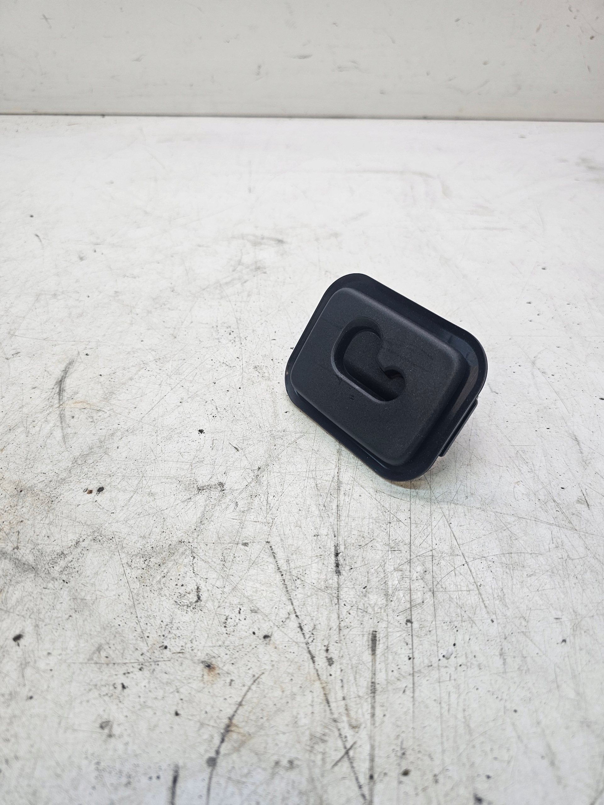 bracket SIATKI boot AUDI A6 C7 4G9861736