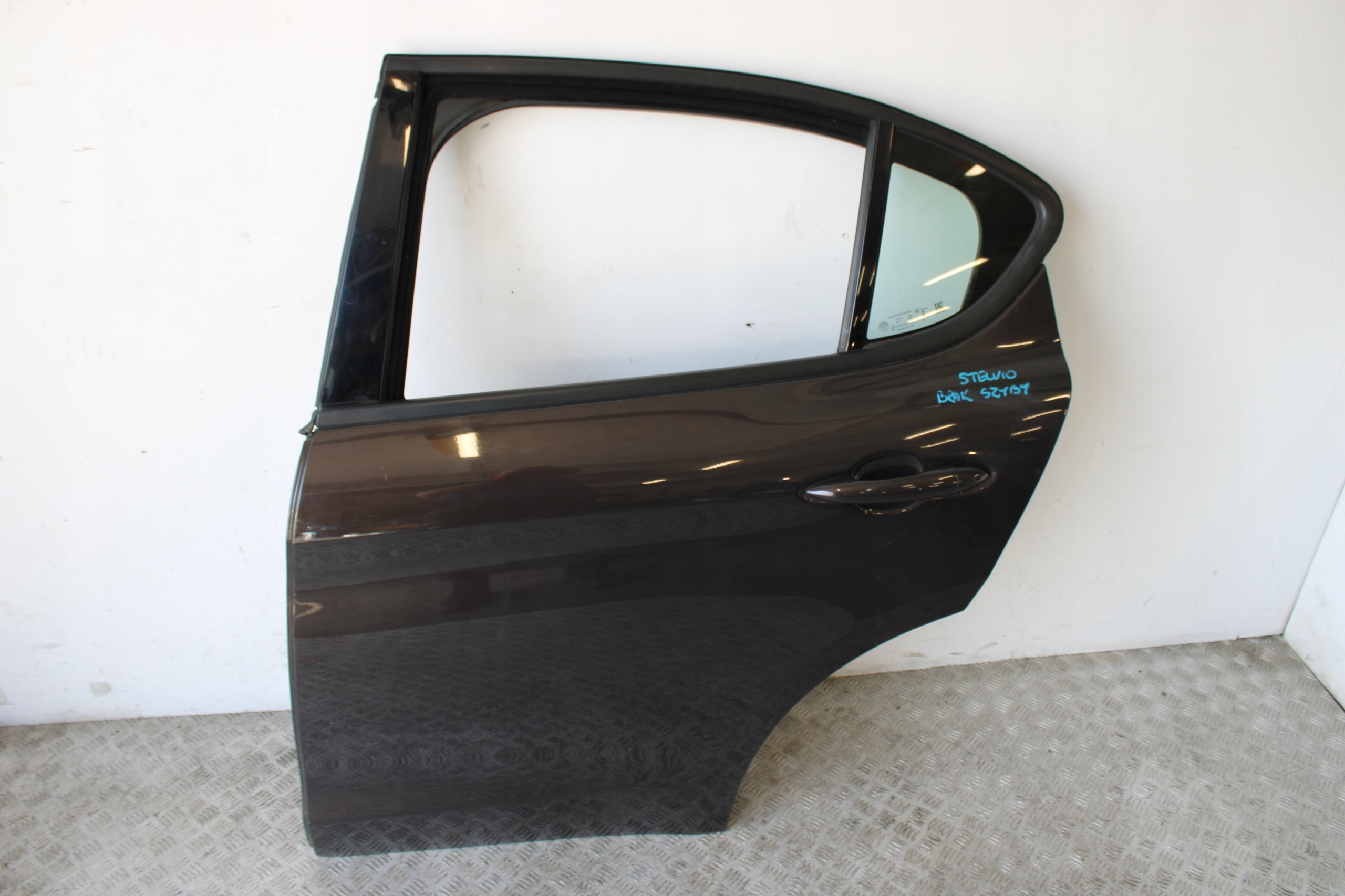door left rear part rear. ALFA ROMEO STELVIO