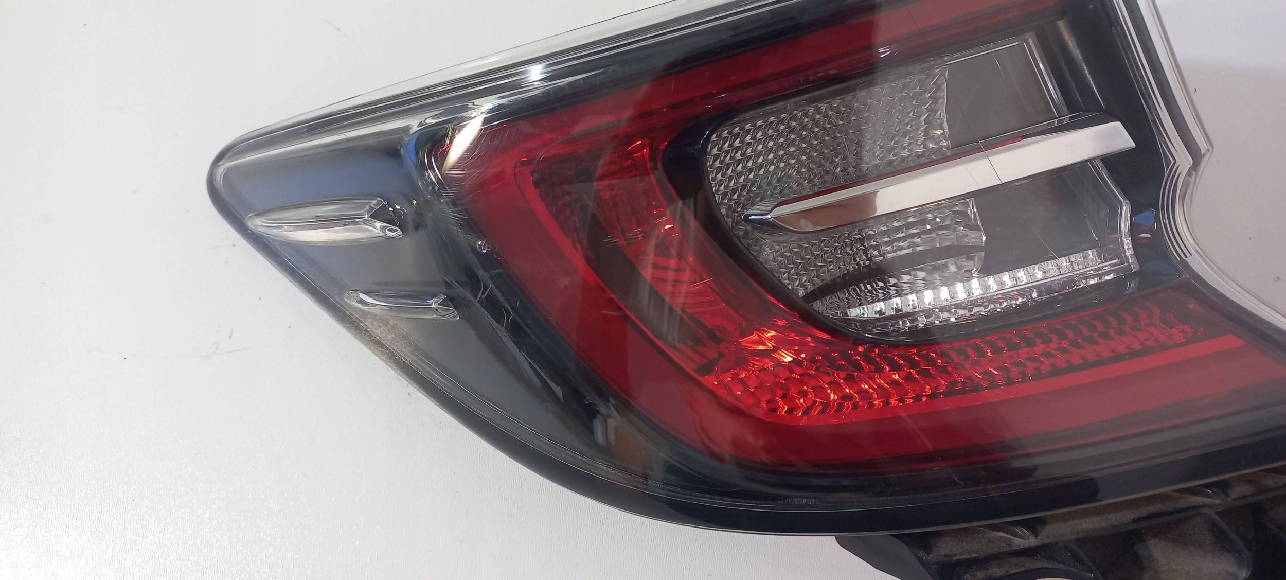 Toyota Corolla E210 E21 Hatchback light rear left V350010L (R345)