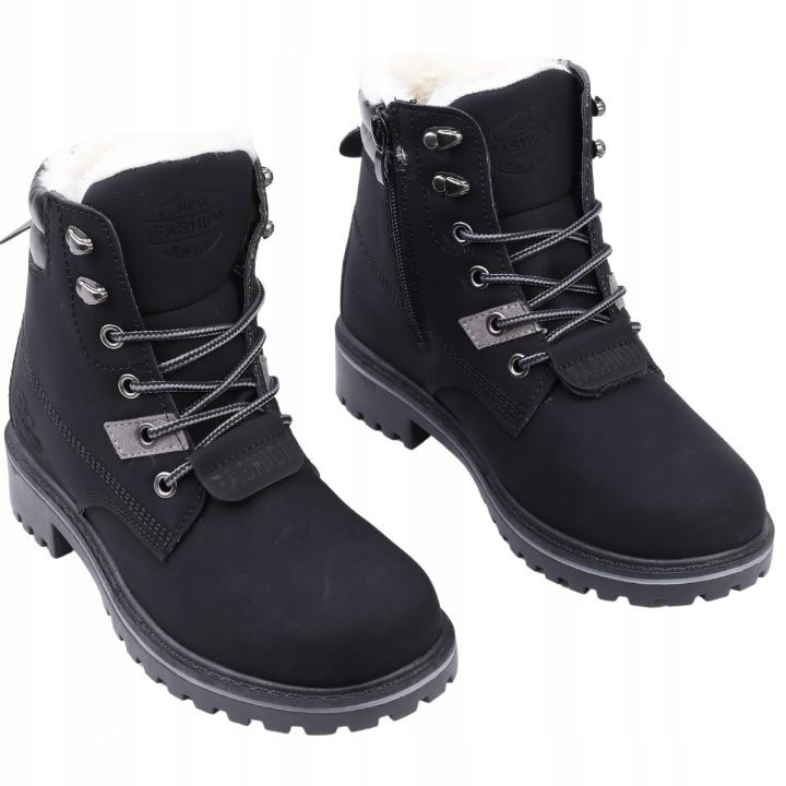 

Trapery Buty zimowe ocieplane śniegowce botki