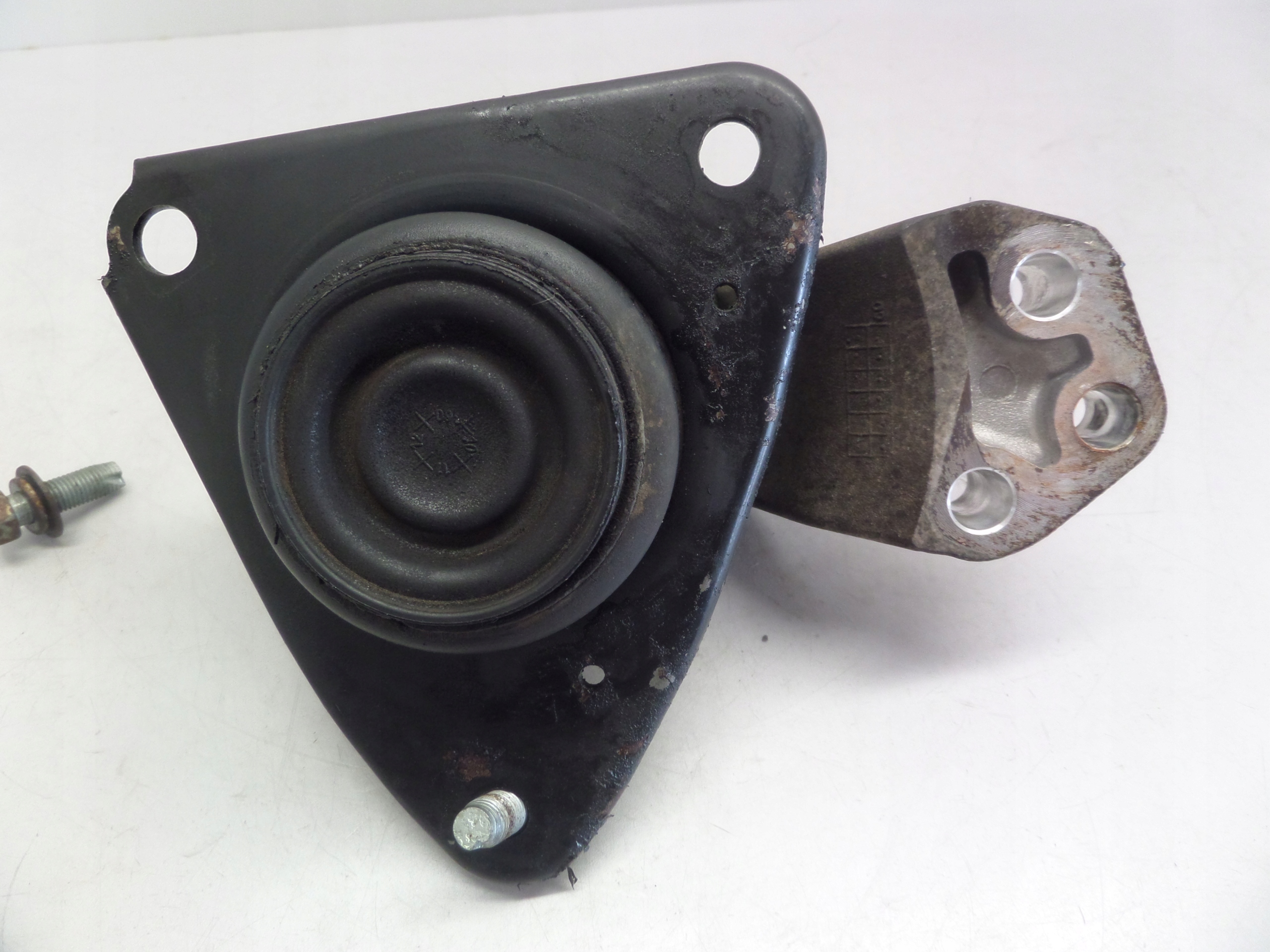 engine mount KIA CEED and HYUNDAI I30 1.6 16V G4FC