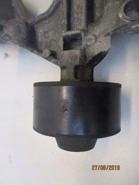 лапа основа генератора renault TWINGO III 1.0