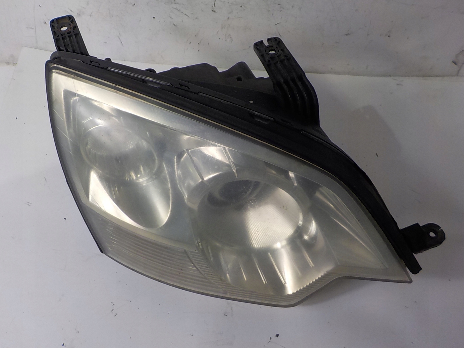 OPEL ANTARA A XENON light right front front UK
