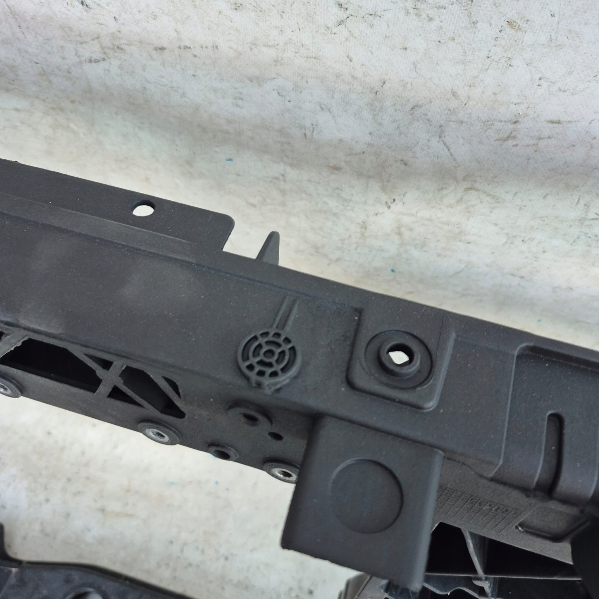 HYUNDAI TUCSON IV 4 20-> support panel for radiators pillar front