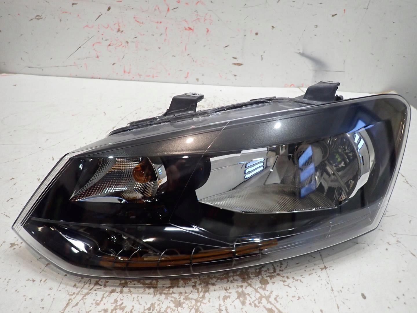 light front front left VW POLO V 2009-2014 6R1941015E