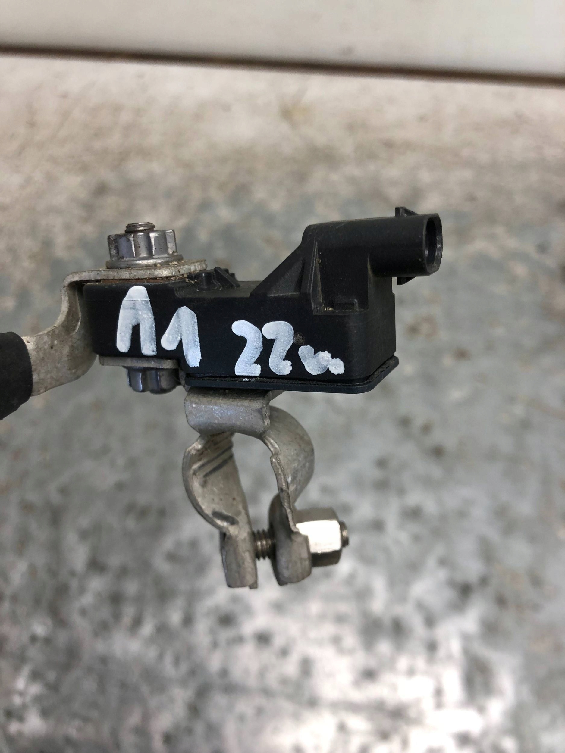 VW SKODA AUDI A1 Batteriemanagement Sensor 2Q0915181B