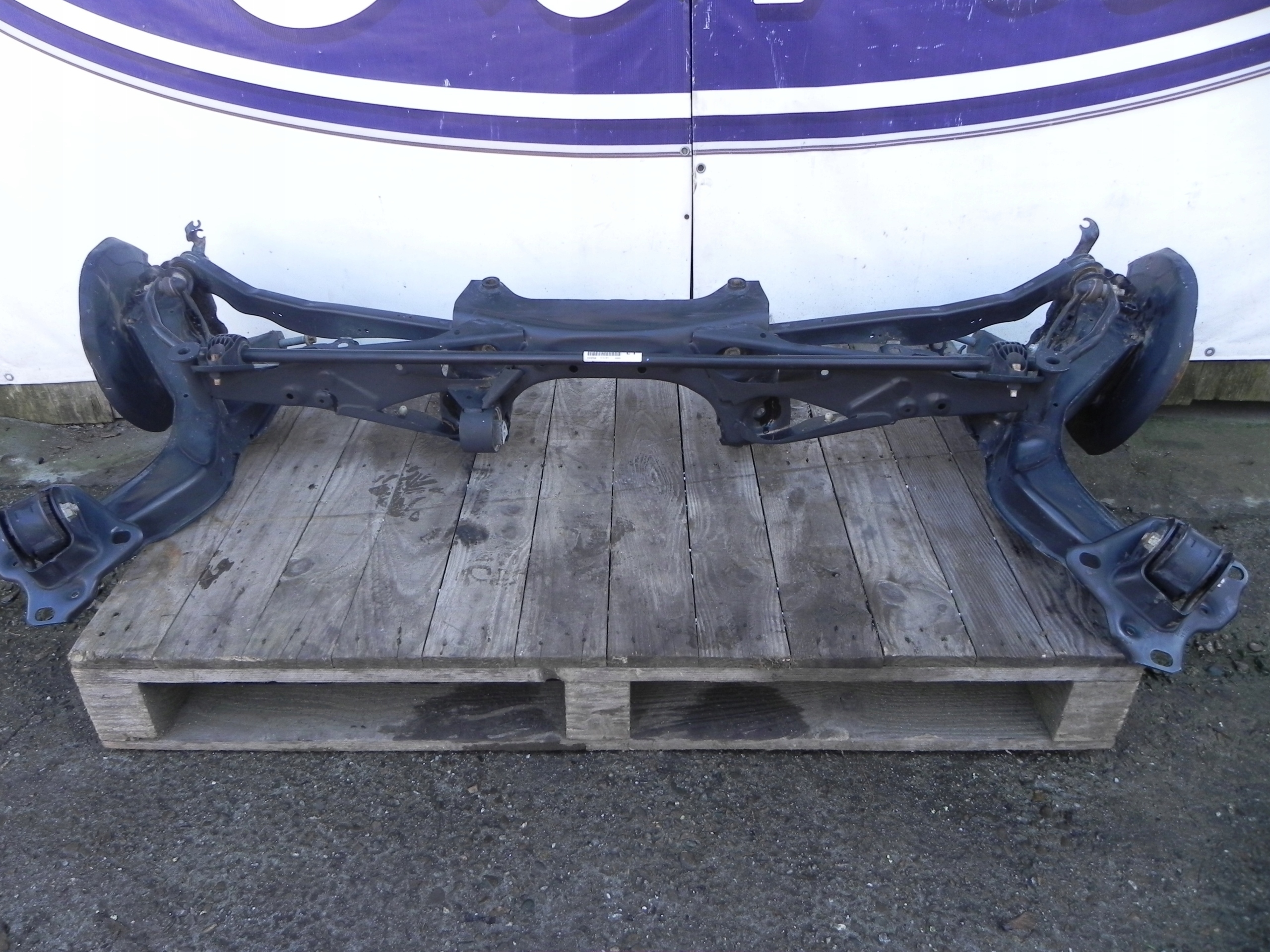 BMW X1 F48 2 X2 F45 BELKA TYLNA OS 4X4 X DRIVE