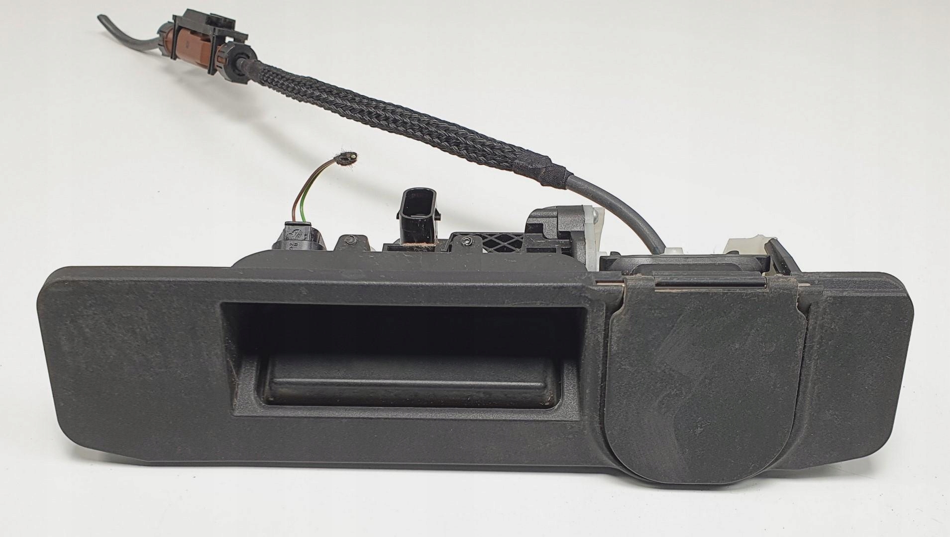 A1667500993 - Дверна ручка закрилка задня камера MERCEDES GLC W253