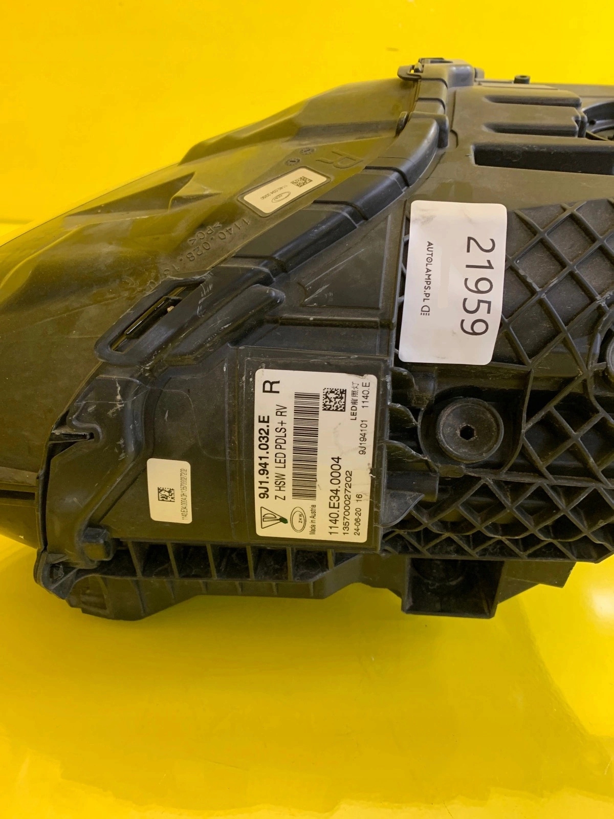 light right Porsche Taycan Led 9J1941032E