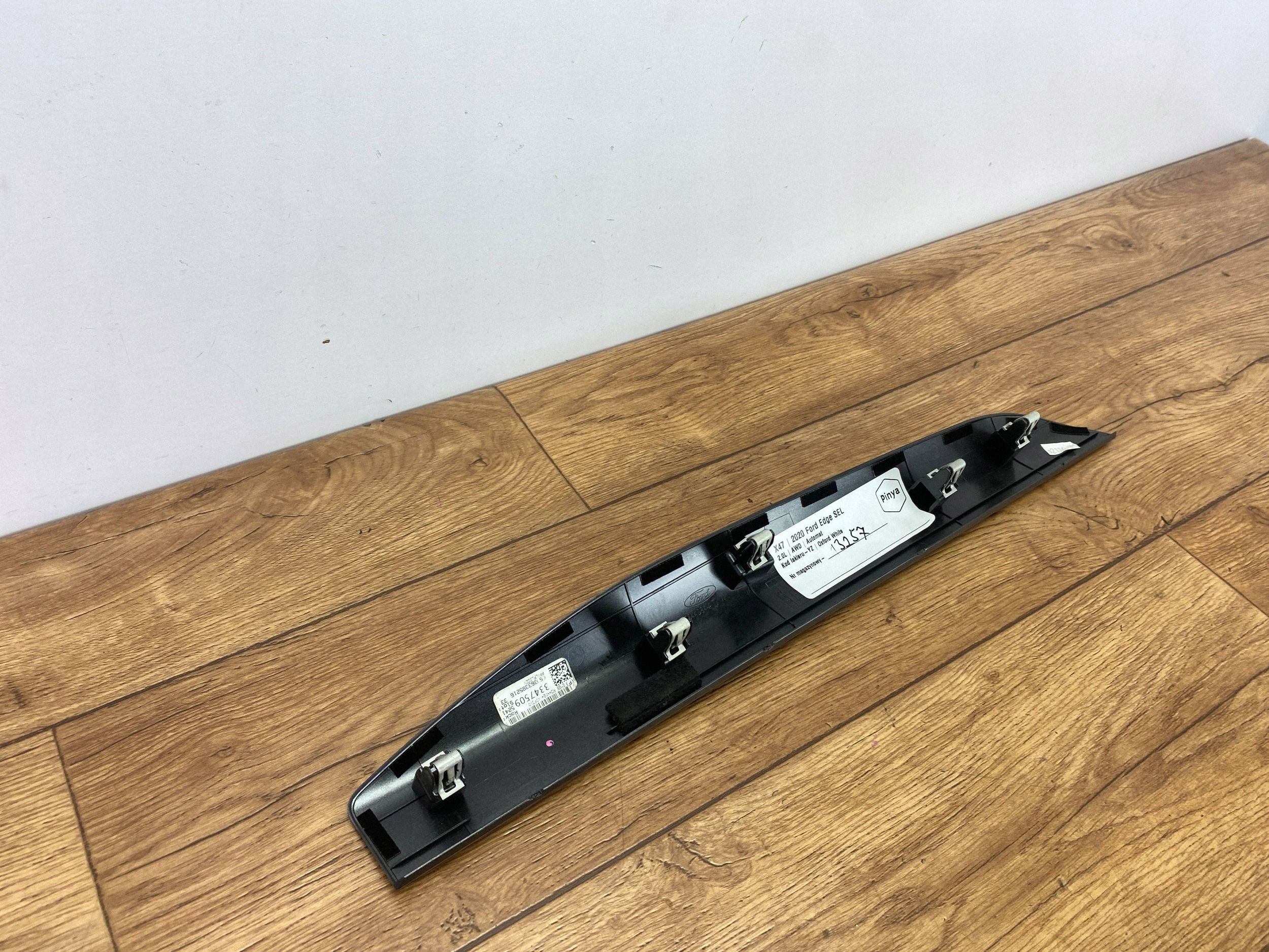 RAHMEN ozdobna Handschuhfach Ford Edge II 2019+