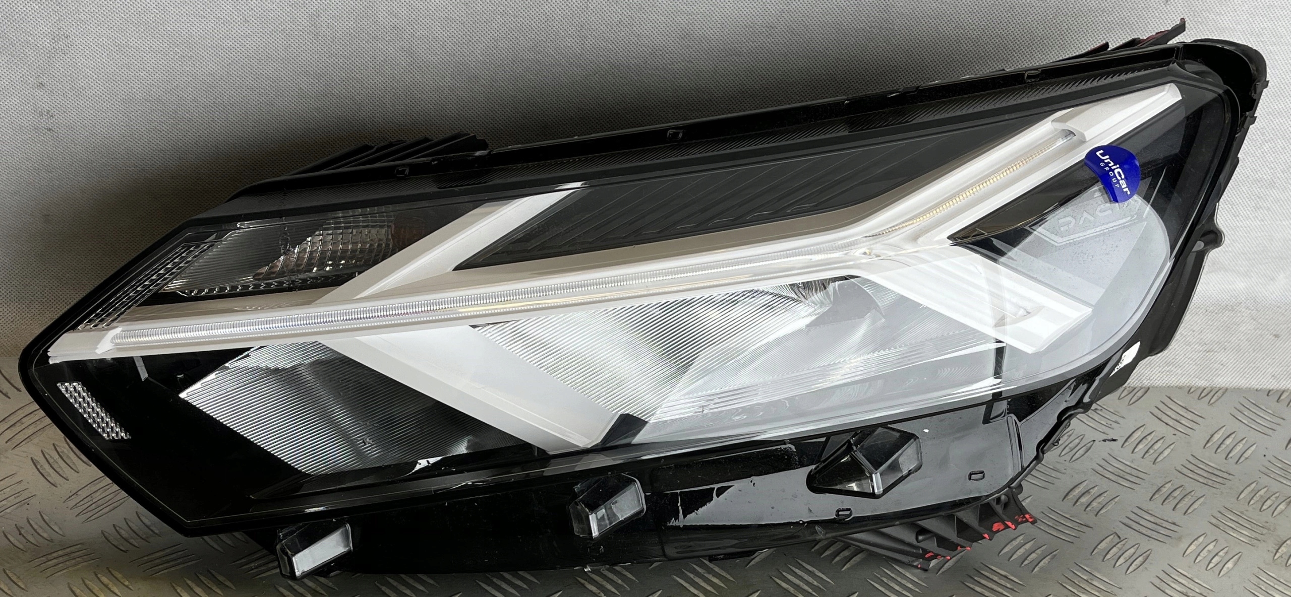 LAMPA LEWY PRZOD FULL LED SANDERO III LIFT STEPWAY