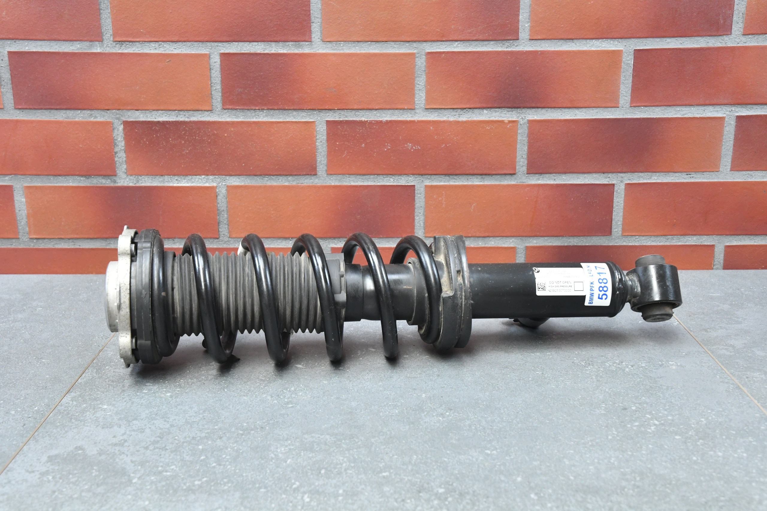 shock absorber right left rear part rear electrical BMW X3 G45 5A3B229 16690km