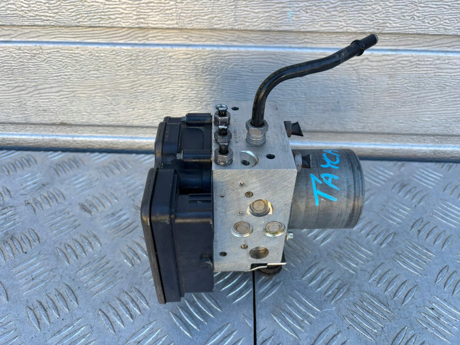 PORSCHE TAYCAN 4S насос ABS 9J1614095R 0265296679