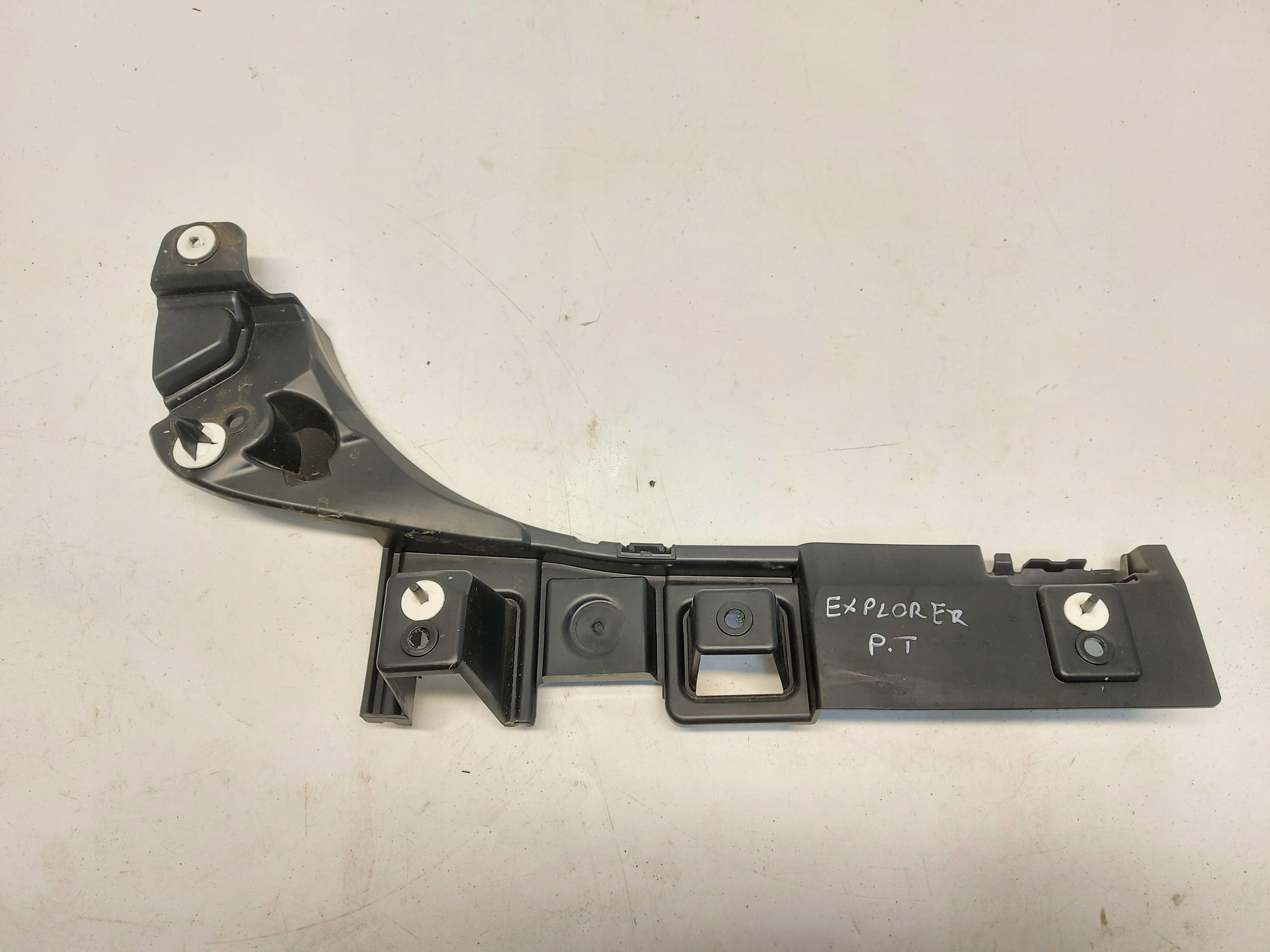 Ford Explorer VII R2KB support holder rear part right R2KB-17D980-C