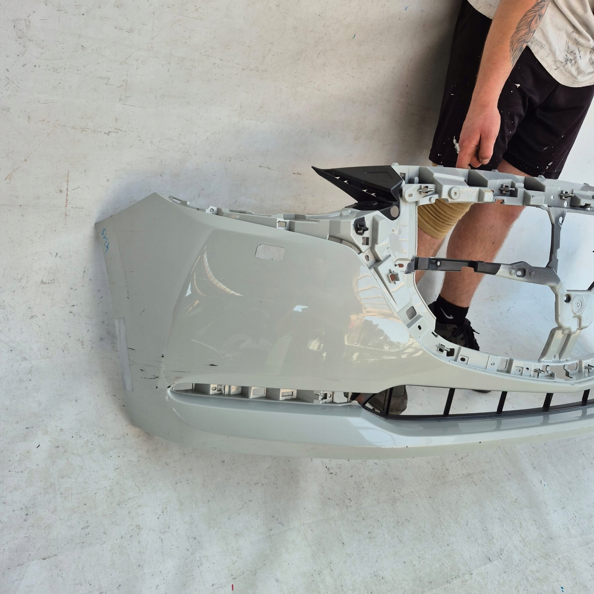 MAZDA 2 III LIFT 19-23 bumper front front washer