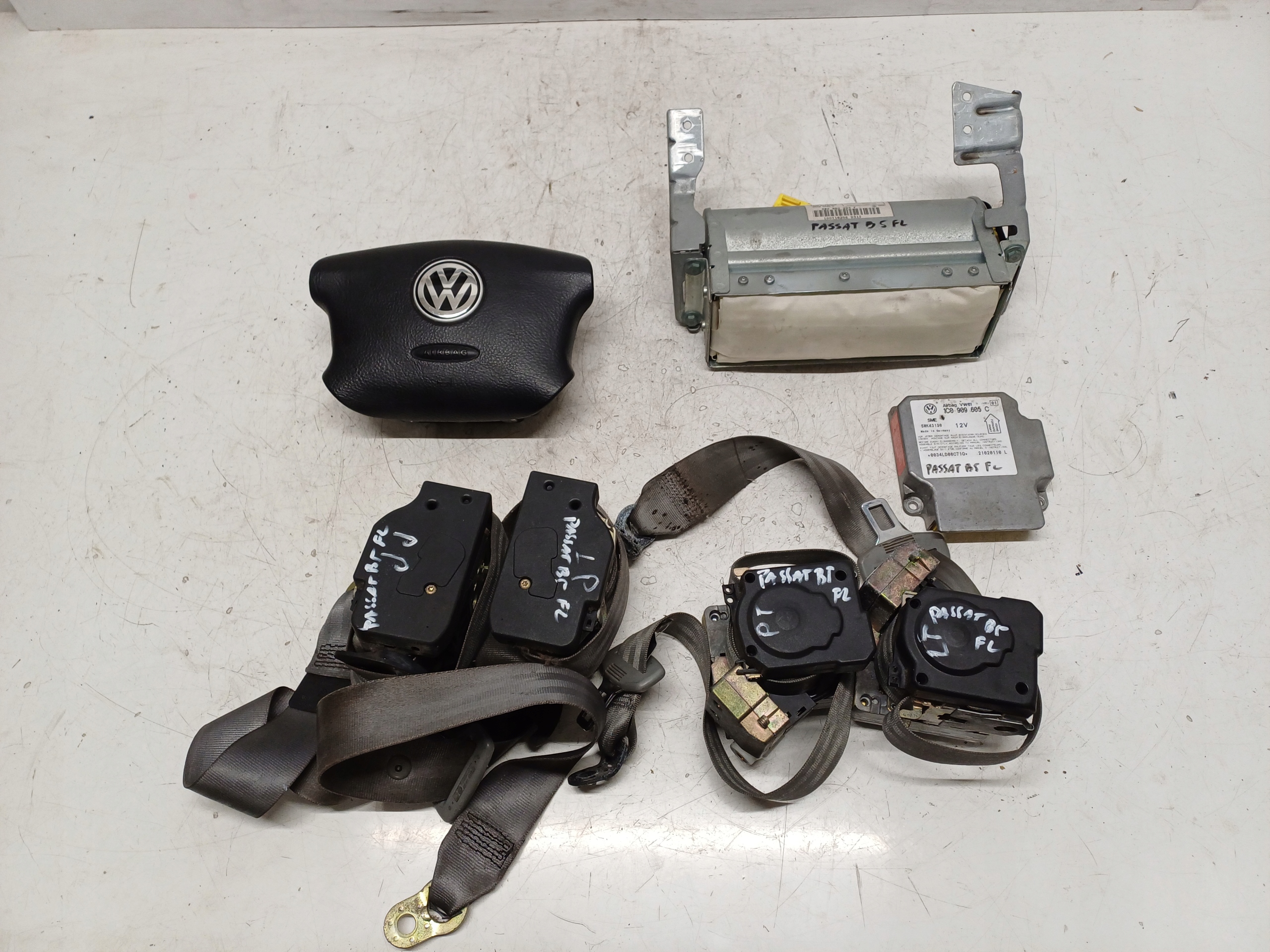 VW PASSAT B5 96-05 PODUSZKI AIRBAG MODUŁ PASY