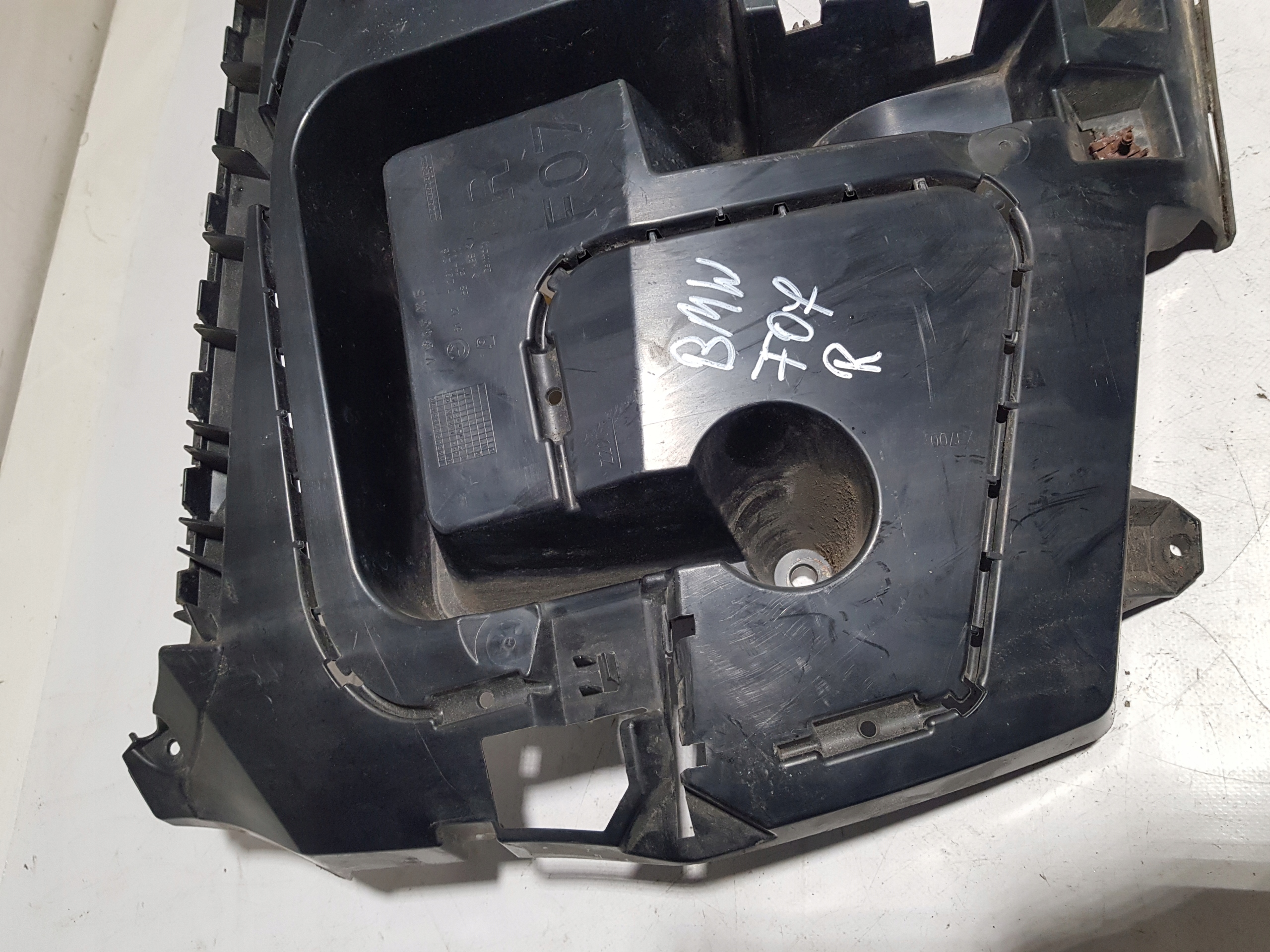 BMW 5 GT F07 bumper bracket rear part right 7201218