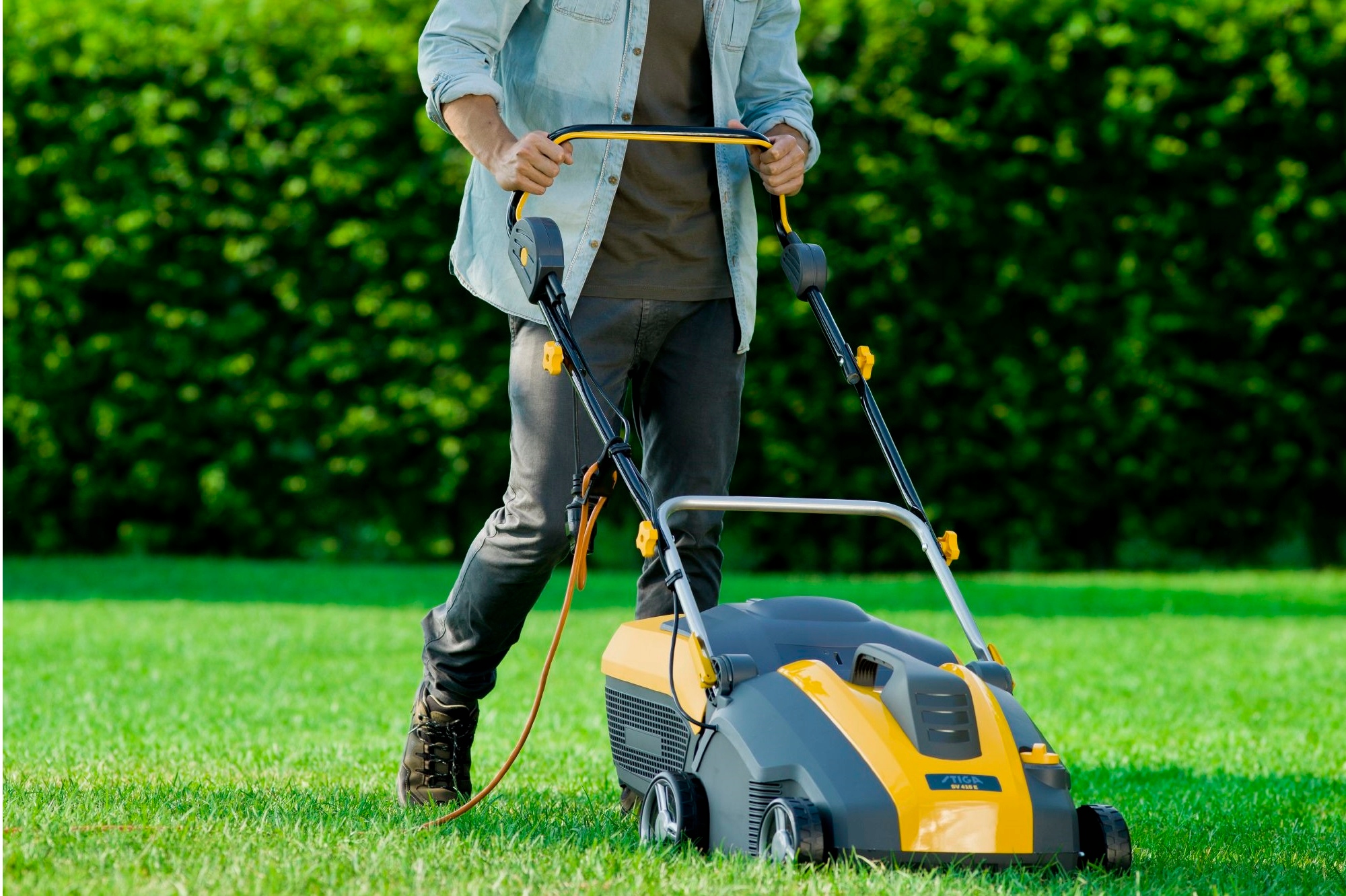 AERATOR WERTYKULATOR Elektryczny STIGA 1500 W 38 cm 2 WAŁKI 2w1 Kosz 50 l Waga produktu z opakowaniem jednostkowym 18.4 kg