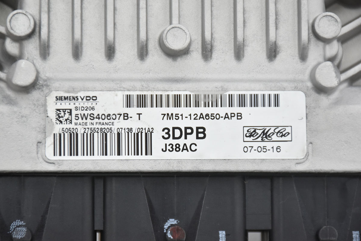 computer control unit of the engine FORD 7M51-12A650-APB