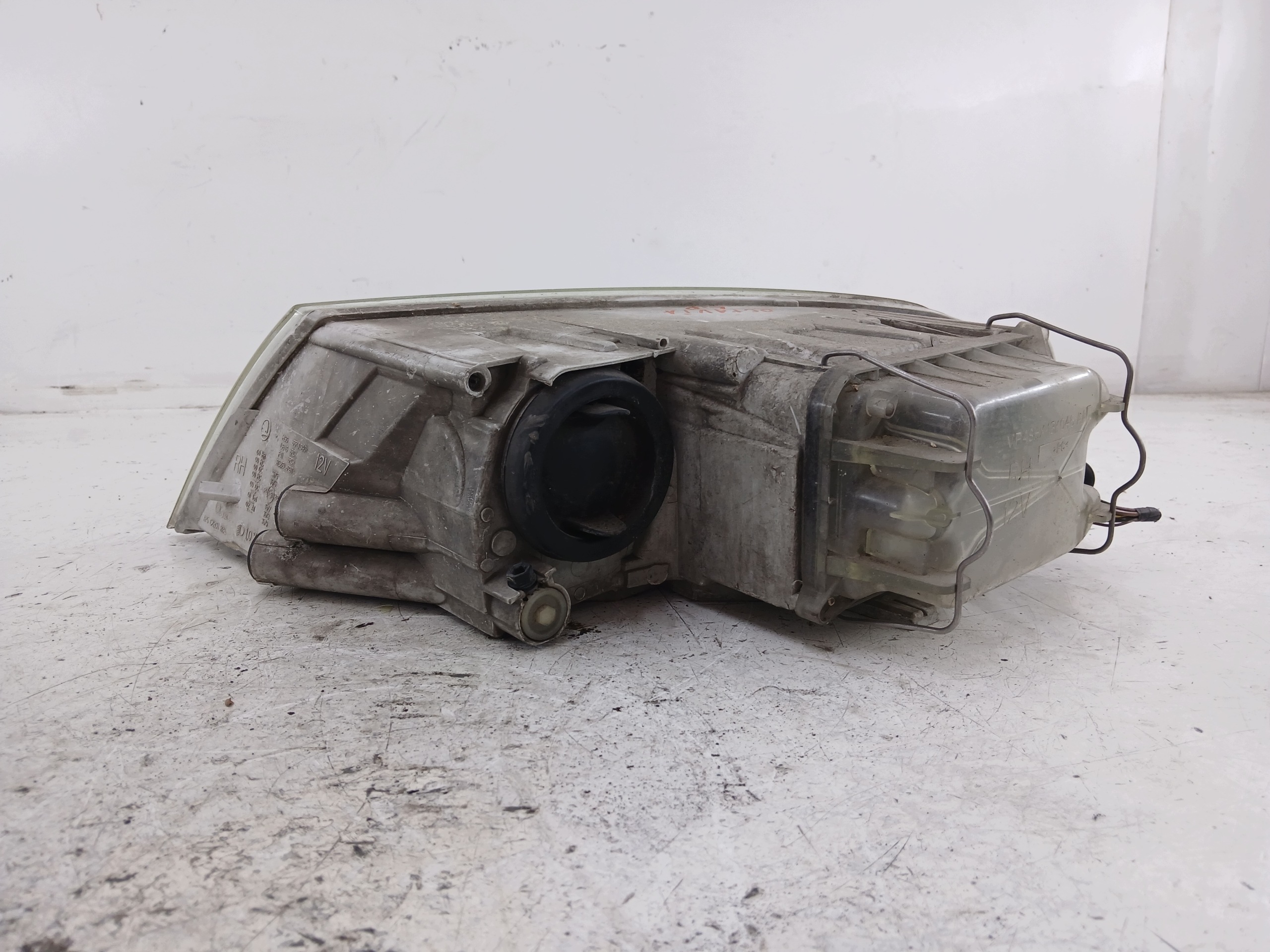SKODA OCTAVIA II light right front PRZEDLIFT EUROPA