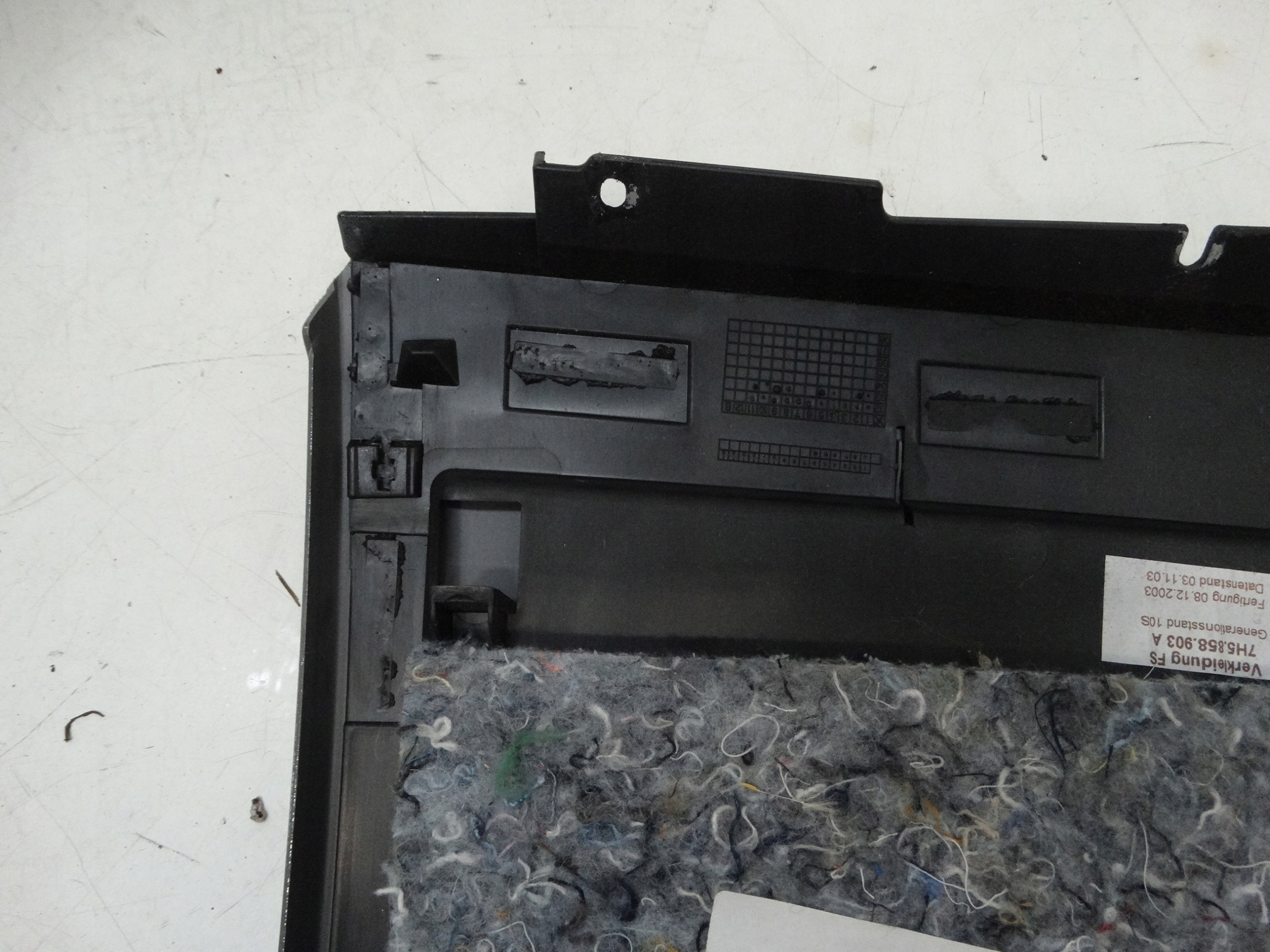 Blende Abdeckung Leuchten konsole VOLKSWAGEN T5 MULTIVAN 7H5858723