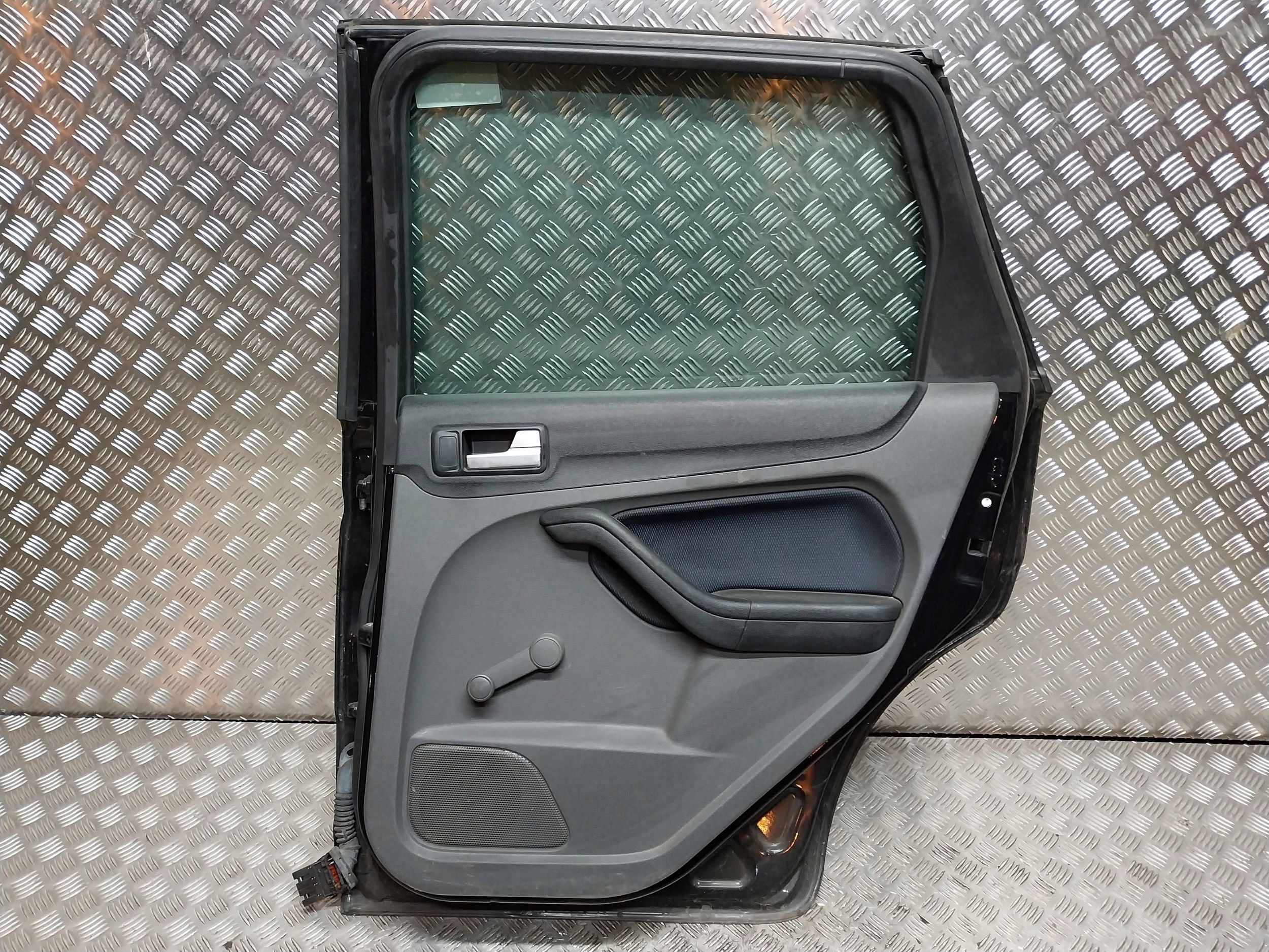 Tür heck rechts FORD FOCUS MK2 KOMBI 04