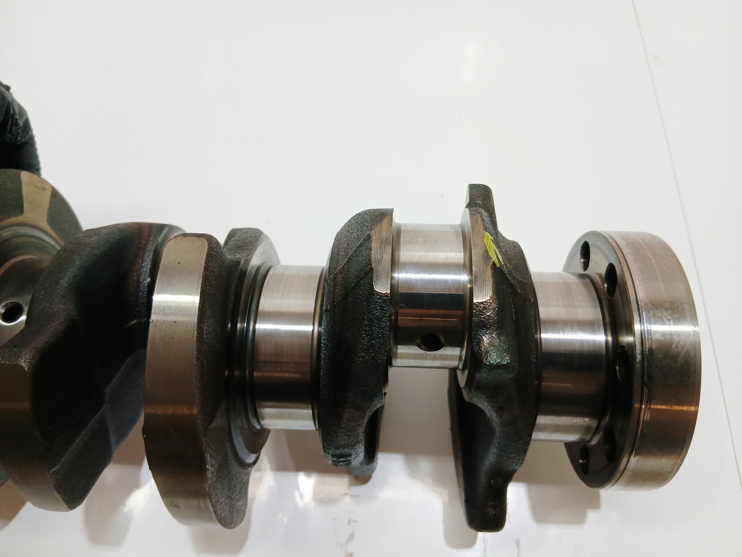 crank KOROBOWY BMW E60 E61 525 D 7780913 BAV