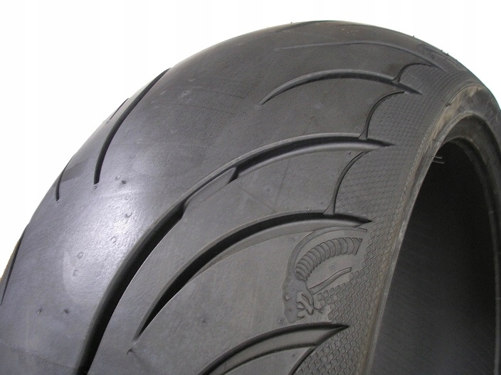 260/40VR18 AVON COBRA CHROME 79V TYŁ 260/40/18 EAN (GTIN) 0029142901075