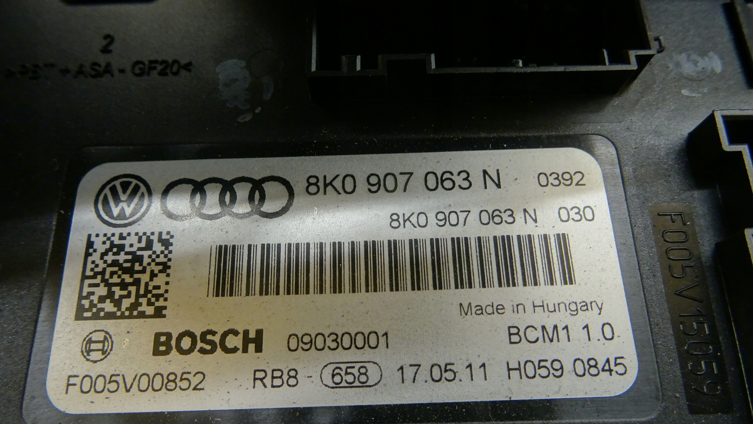 AUDI A4 B8 8K A5 8T Unité commande confort 8K0907063N
