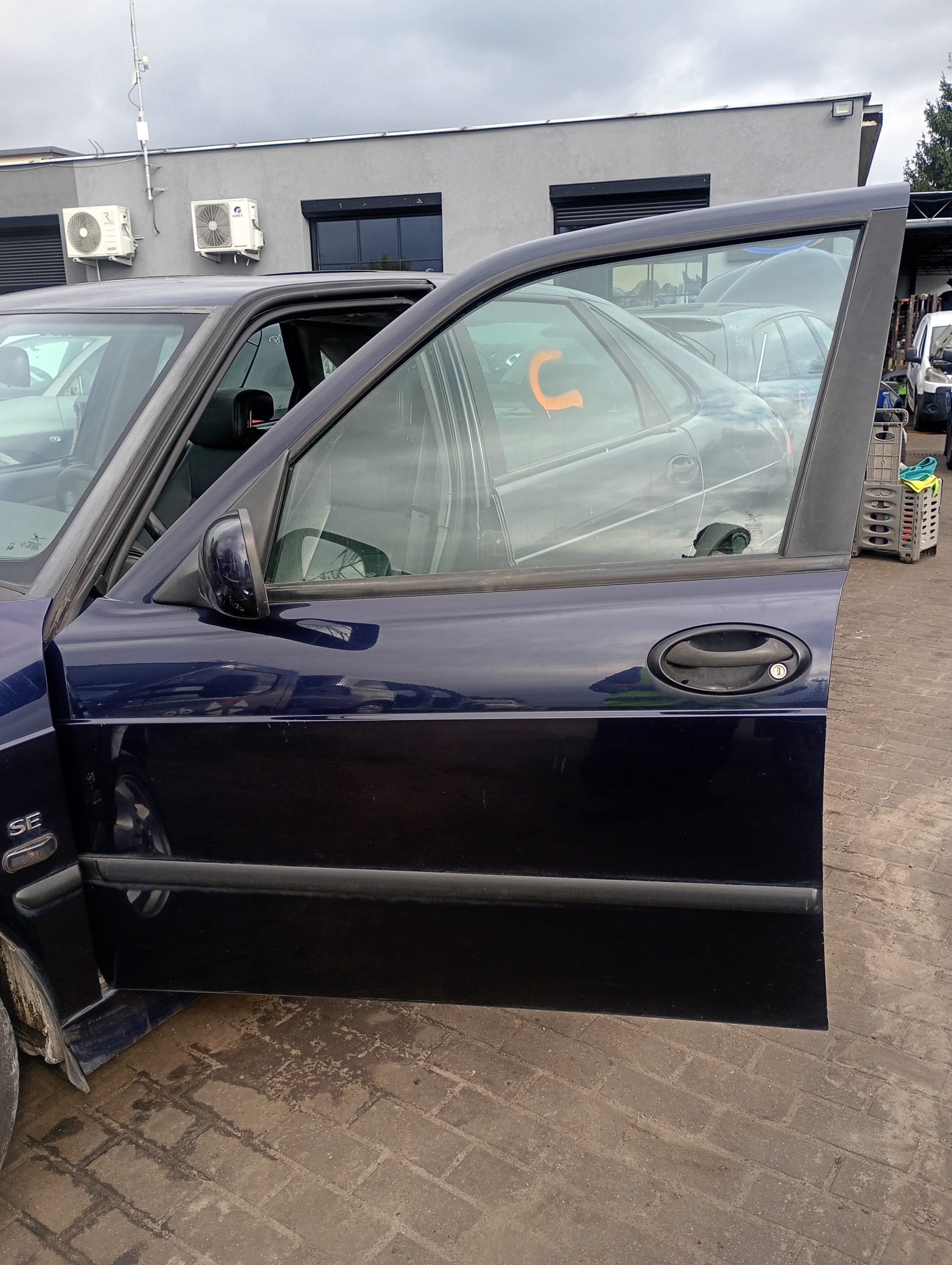 door left front front Saab 93 9-3 98-02 kod lakieru 257