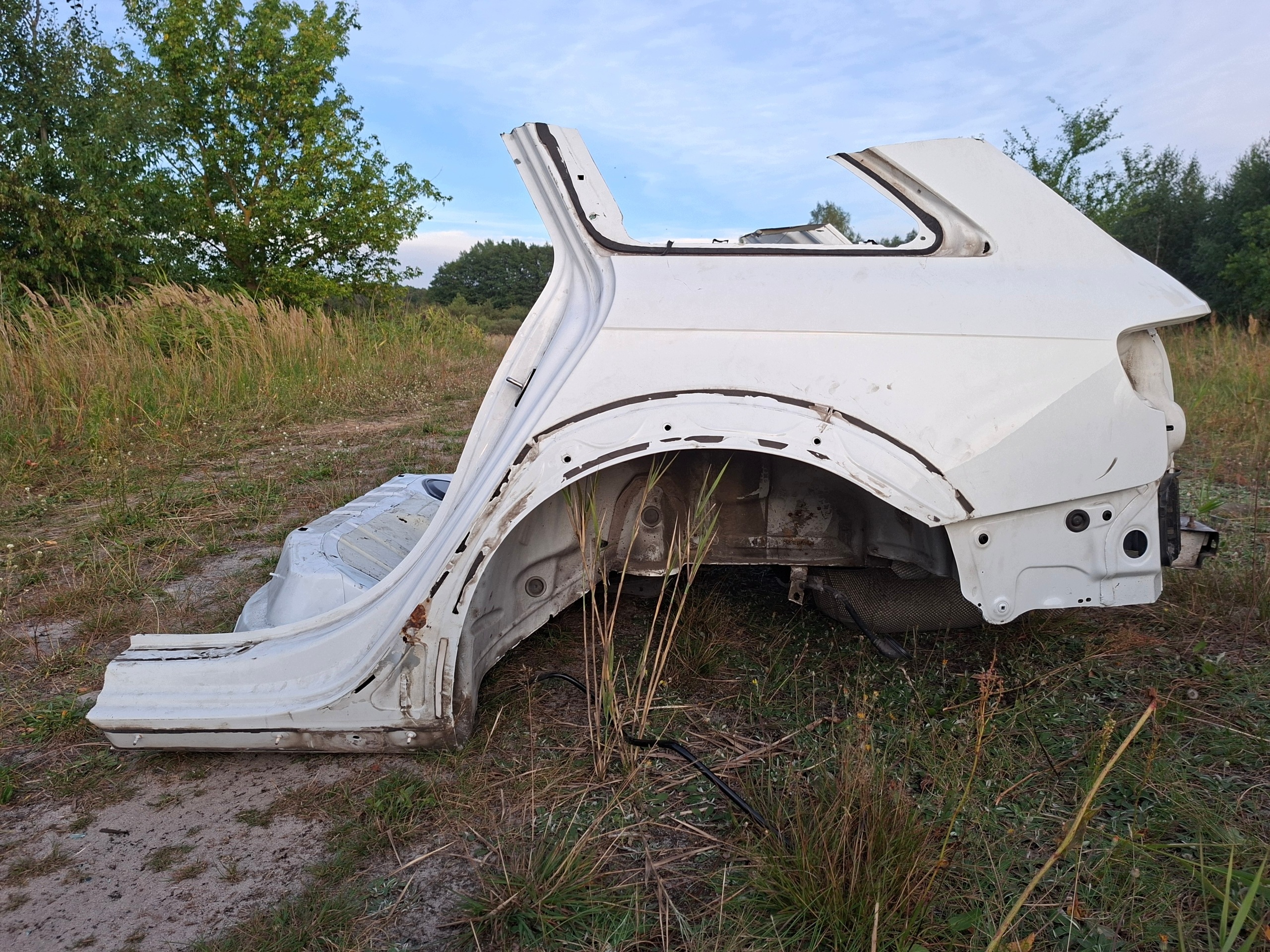 AUDI A4 B8 ALLROAD quarter left rear part rear