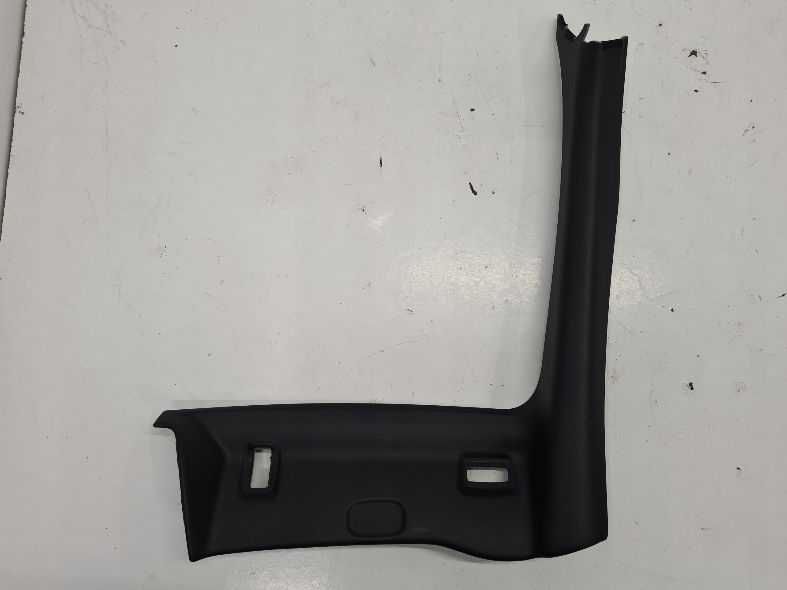 A1726901525 - MERCEDES SLK W172 кришка стійки a ліва