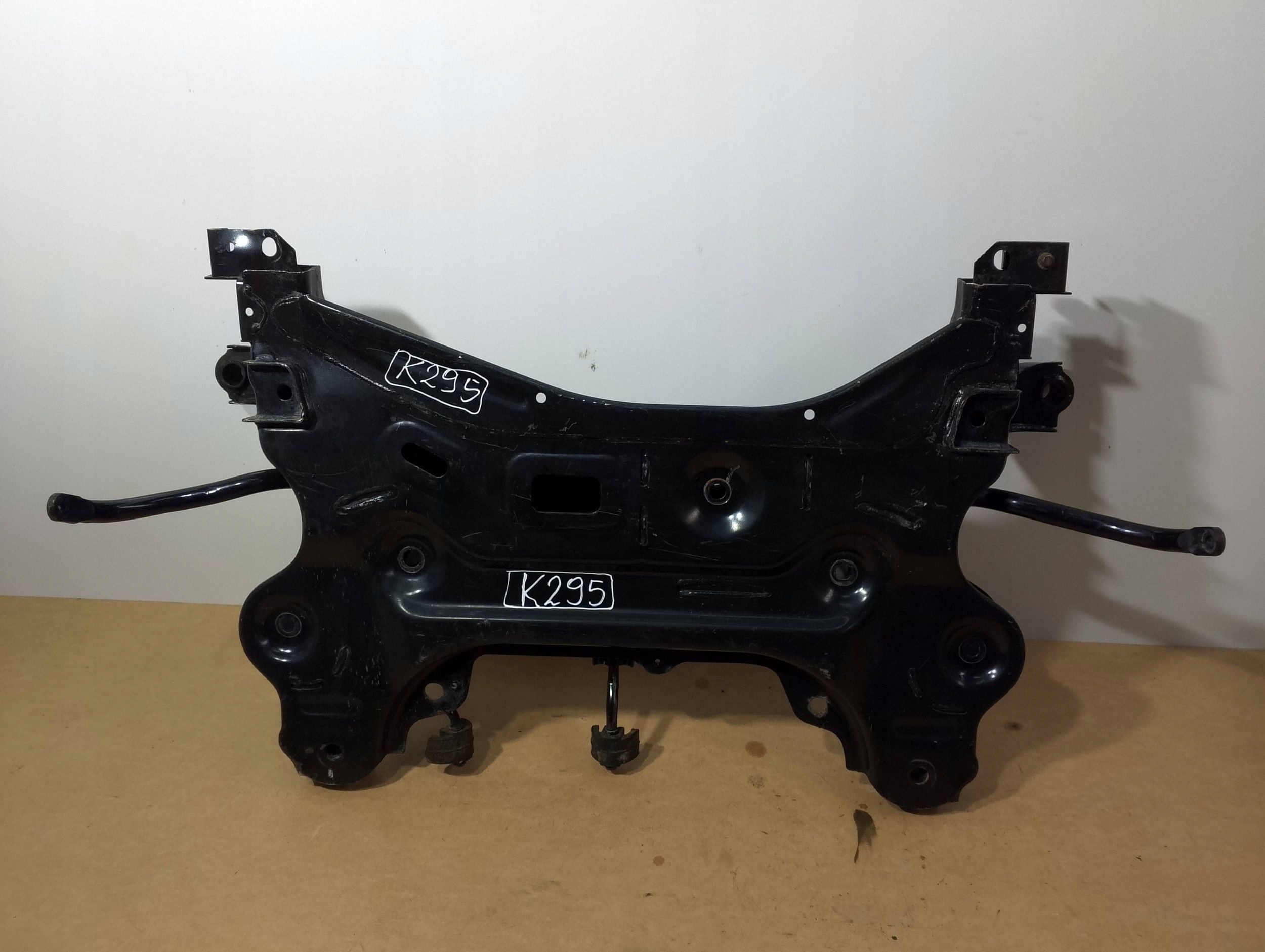 Chery Tiggo 4 axle beam front K295)