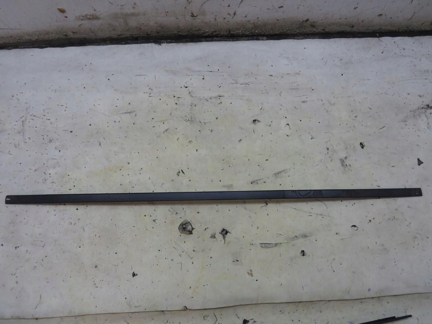 LISTWA DACHOWA LEWA FORD KUGA MK2