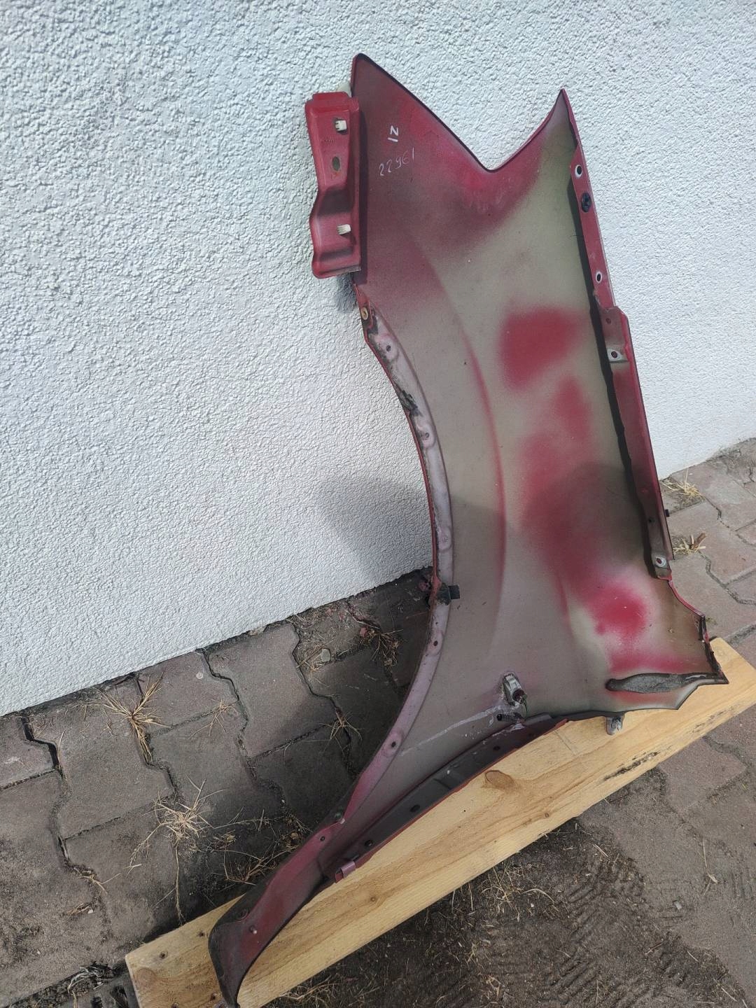 fender front right side Nissan Qashqai J10 2008