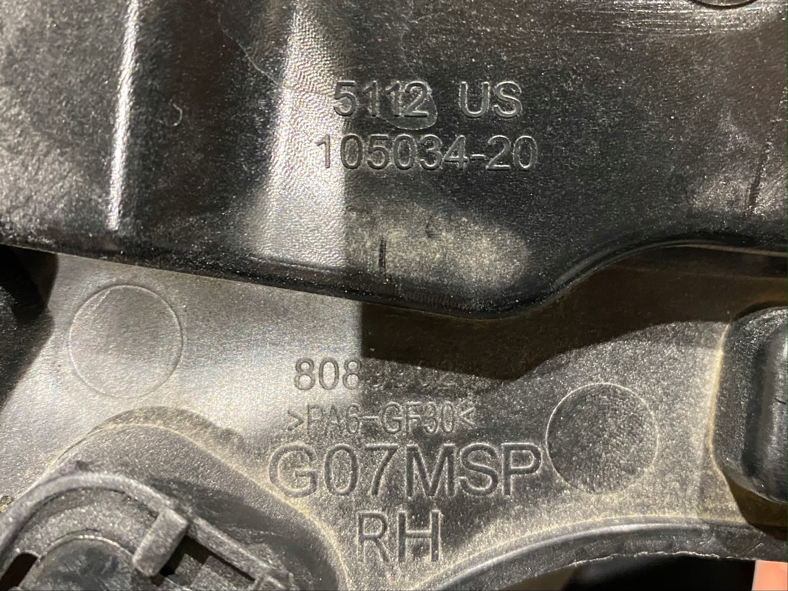 BMW X7 bracket rury wydechowej RH 51128089902