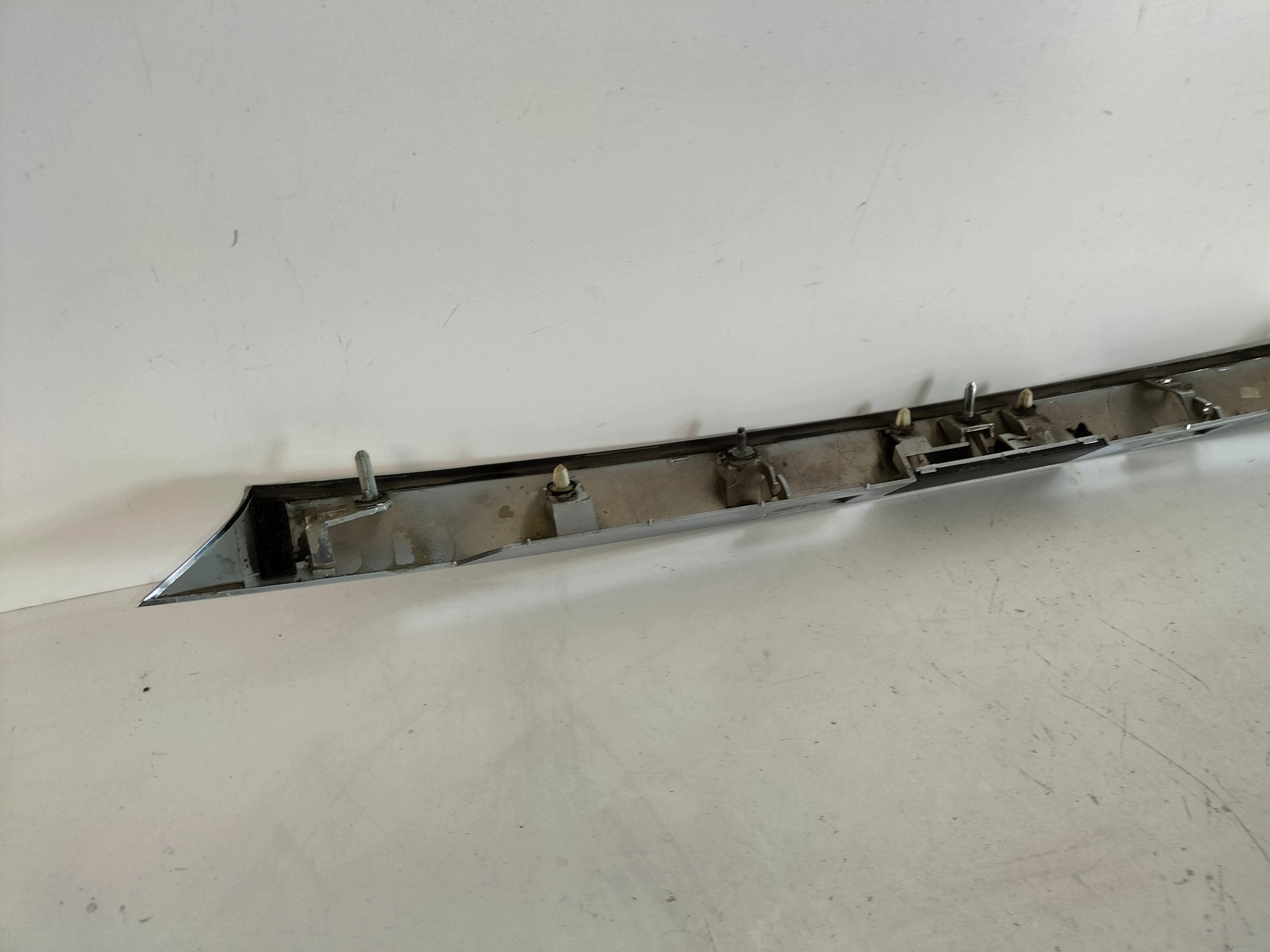 moulding chrom cap lighting signs bonnet rear part FORD S-MAX SMAX MK2 15