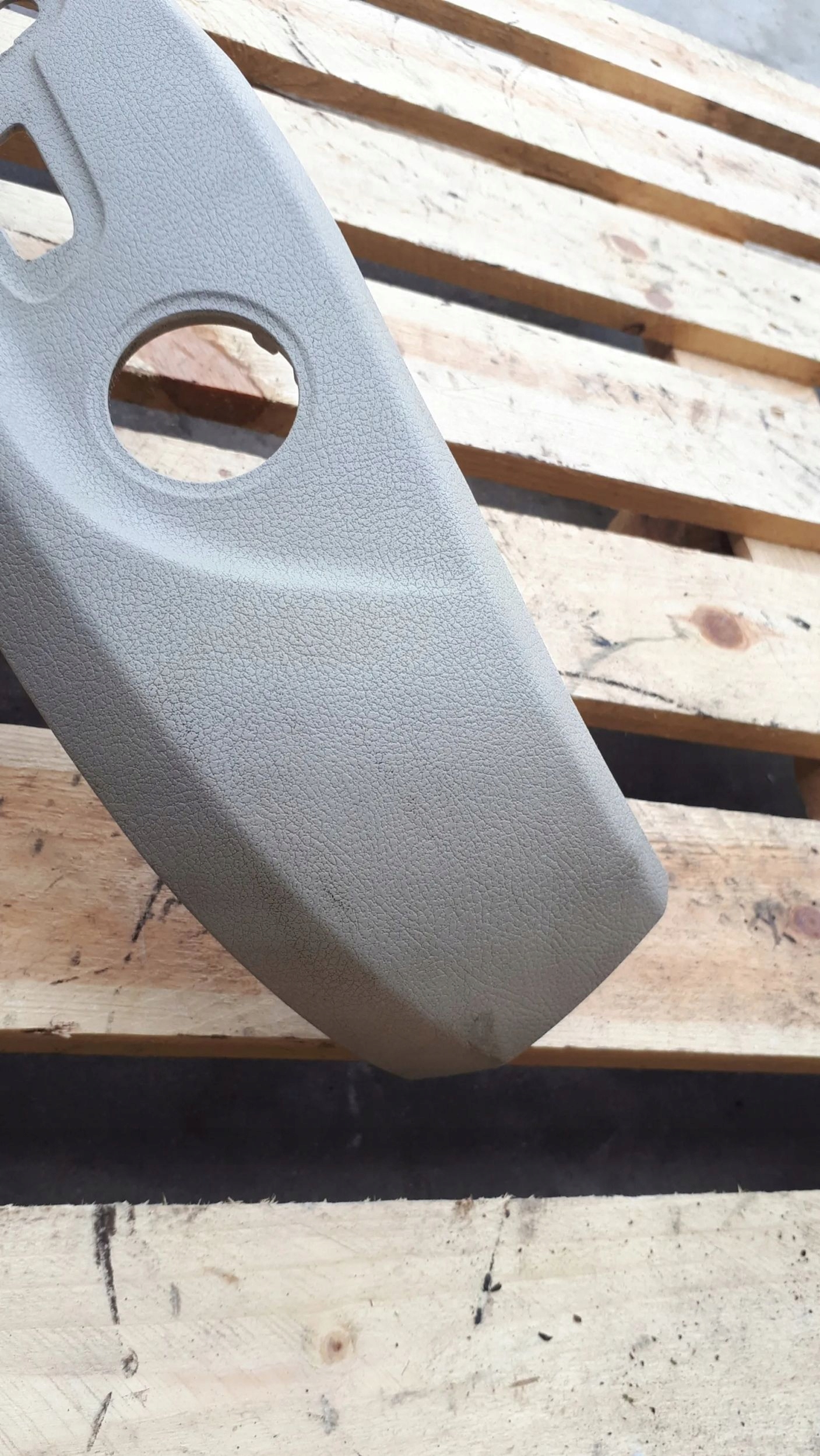 A4 B8 cover seat right front electrical JASNA