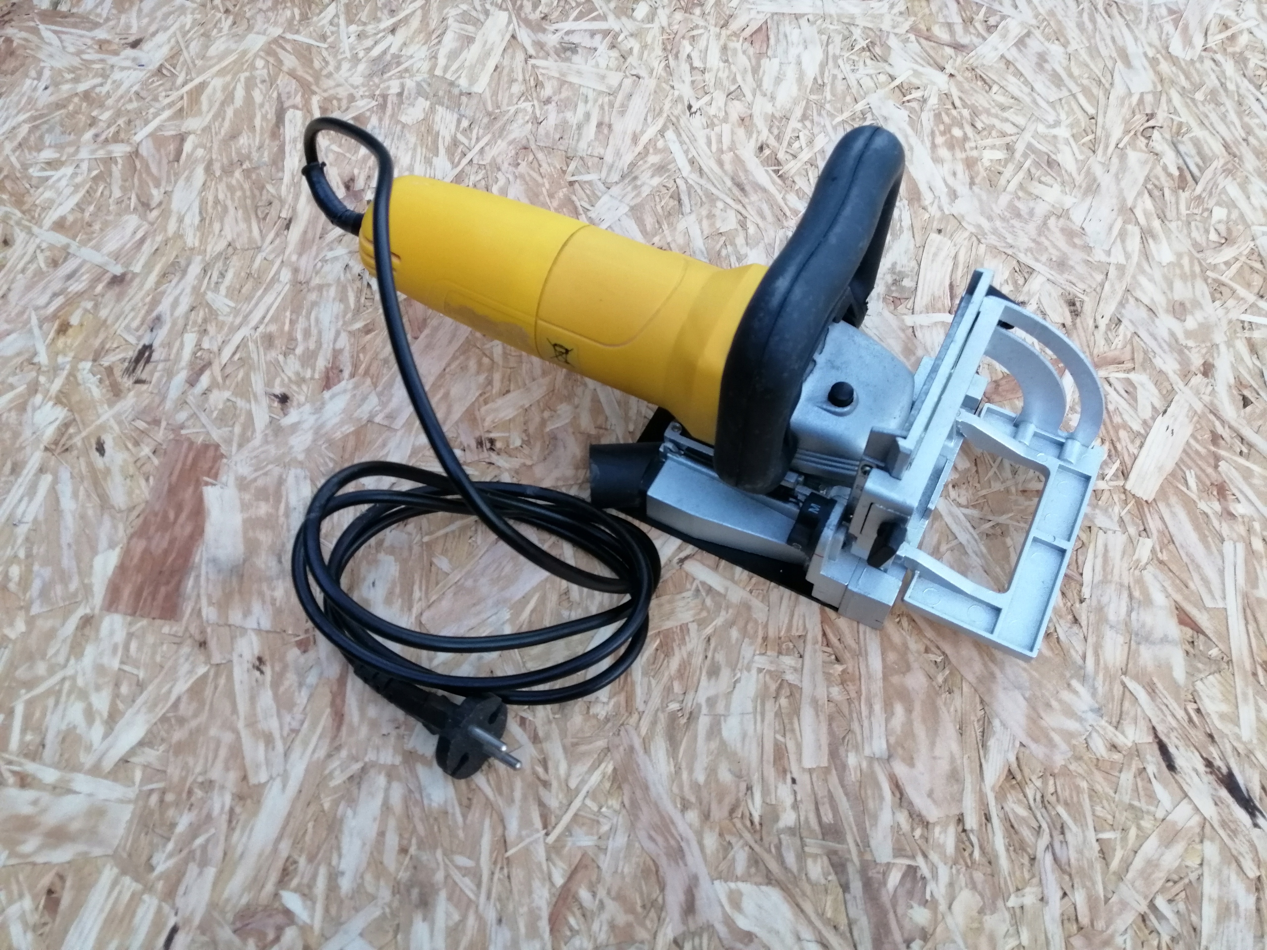FREZARKA NUTOWA LAMELOWNICA EINHELL/BAVARIA BDF850 Marka Bavaria