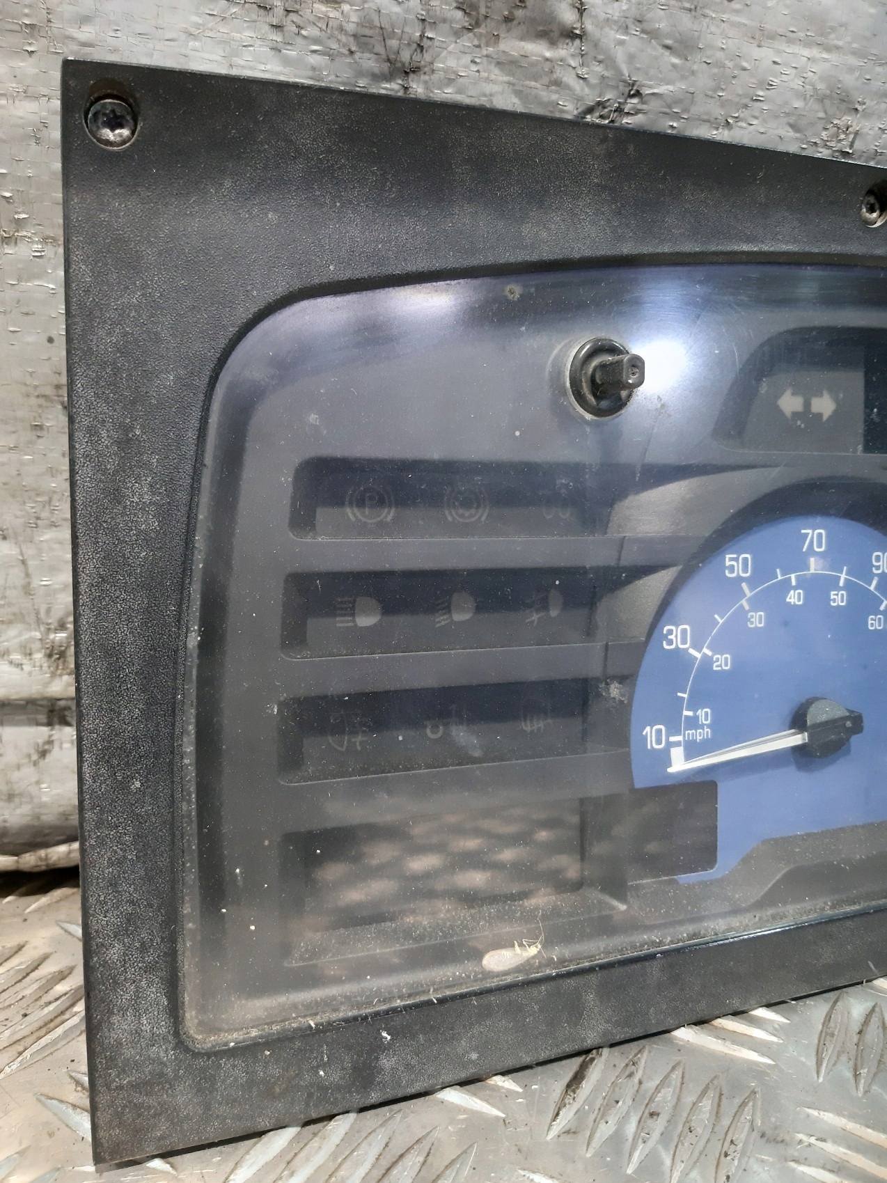 dials dials RENAULT MIDLUM PREMIUM