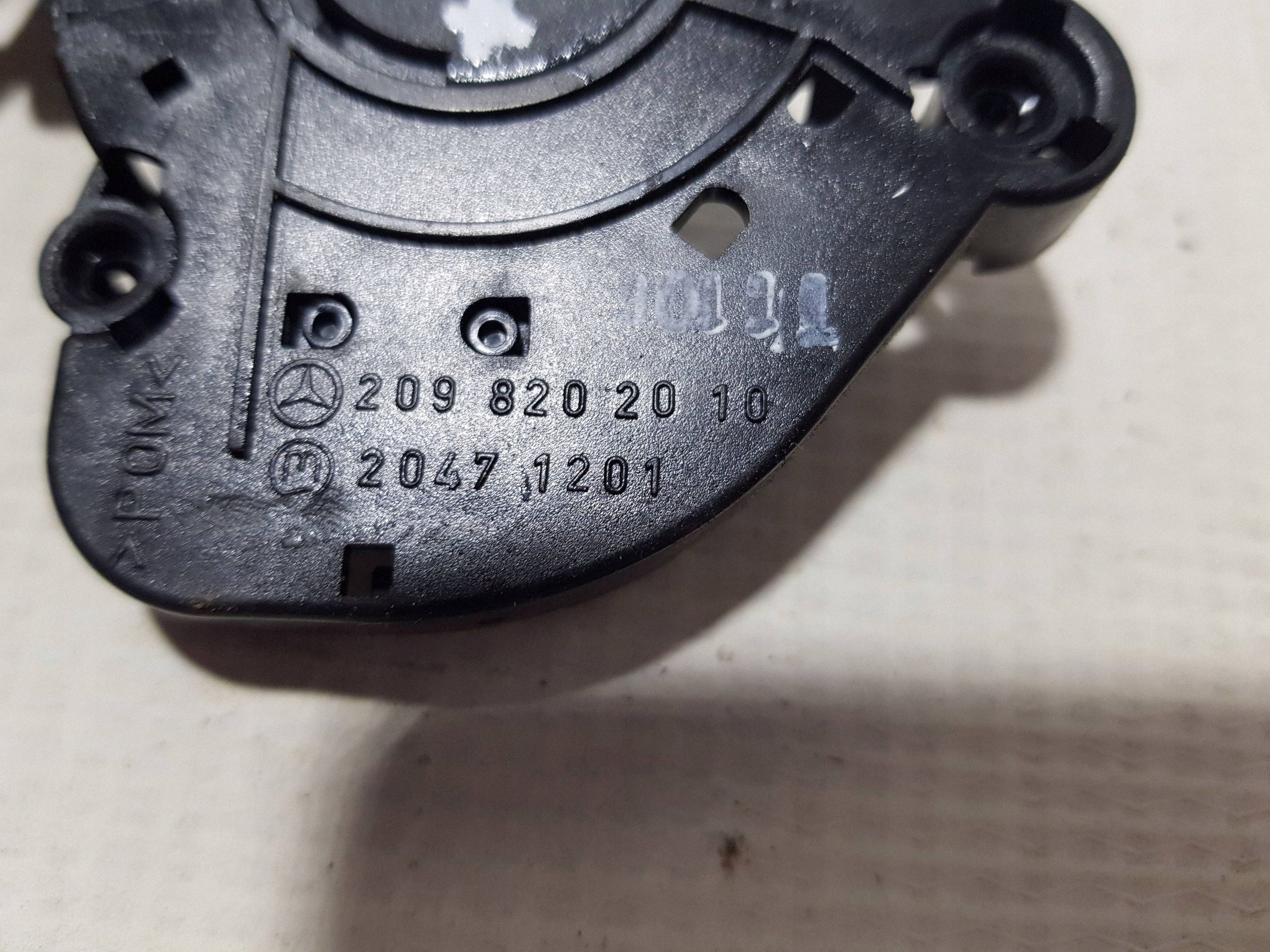 MERCEDES CLK W209 Sensor KRANCOWY KRANCOWKA dach 2098202010